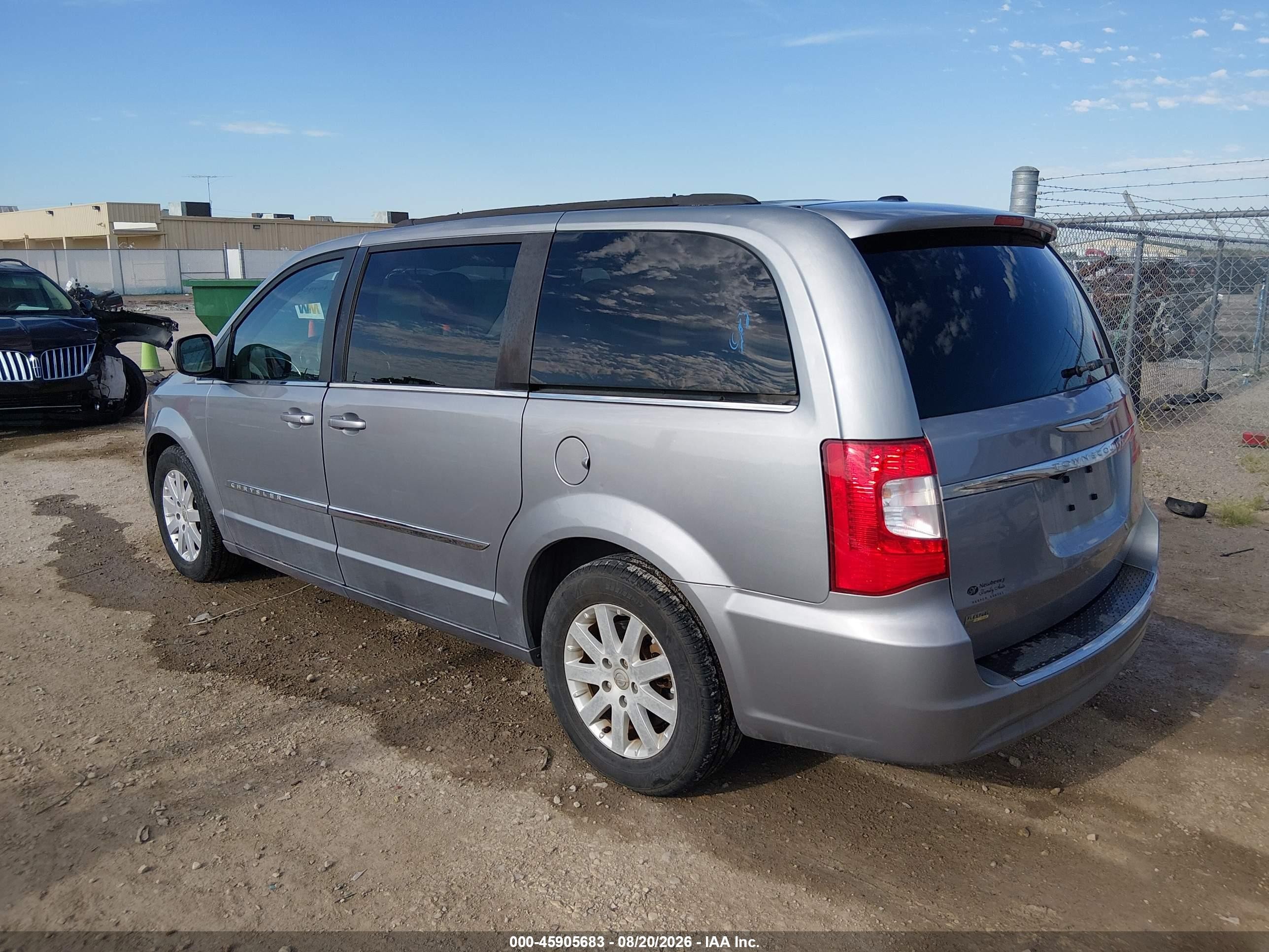 2014 Chrysler Town & Country Touring Silver vin: 2C4RC1BG8ER125503