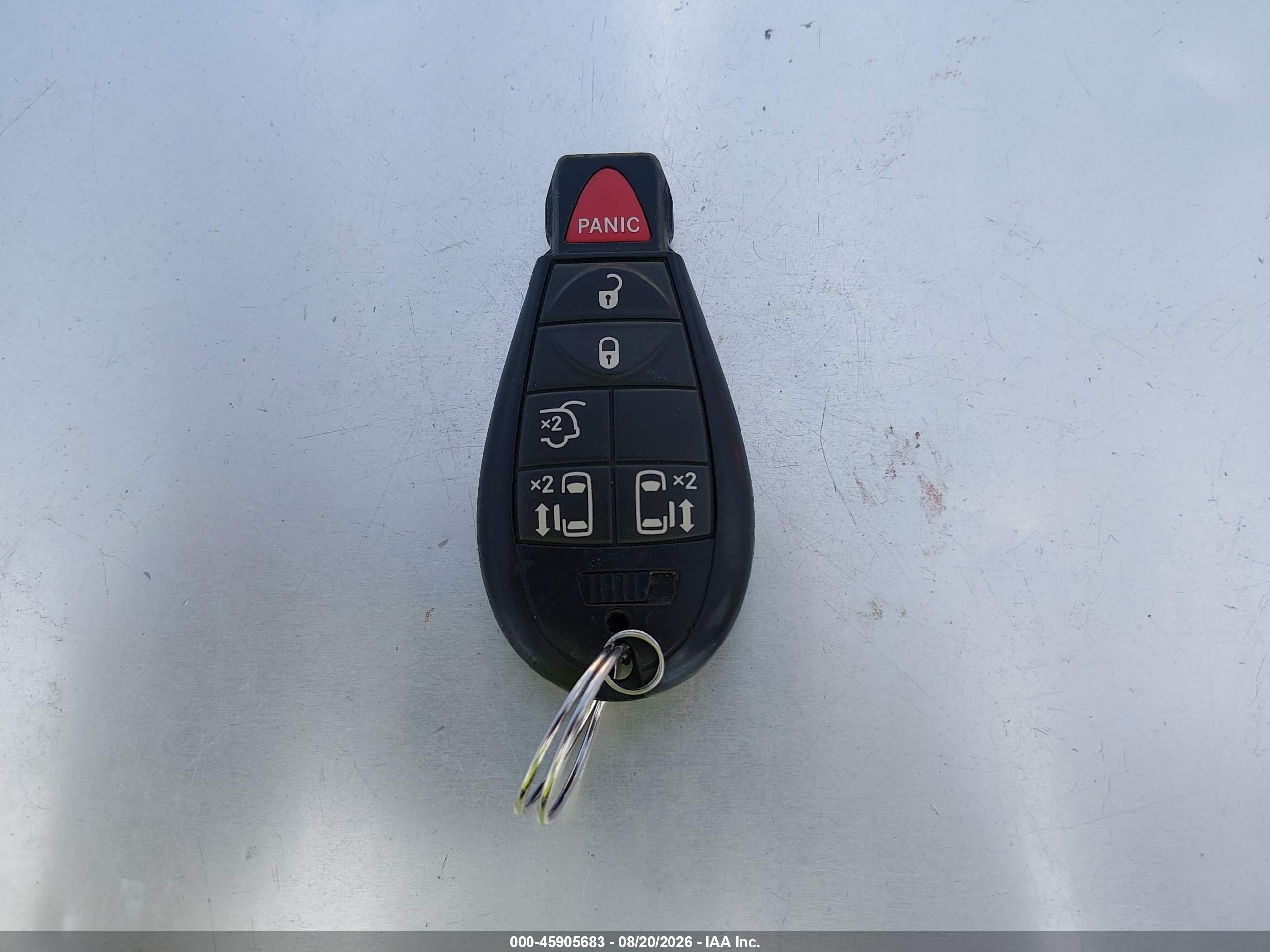 2014 Chrysler Town & Country Touring Silver vin: 2C4RC1BG8ER125503