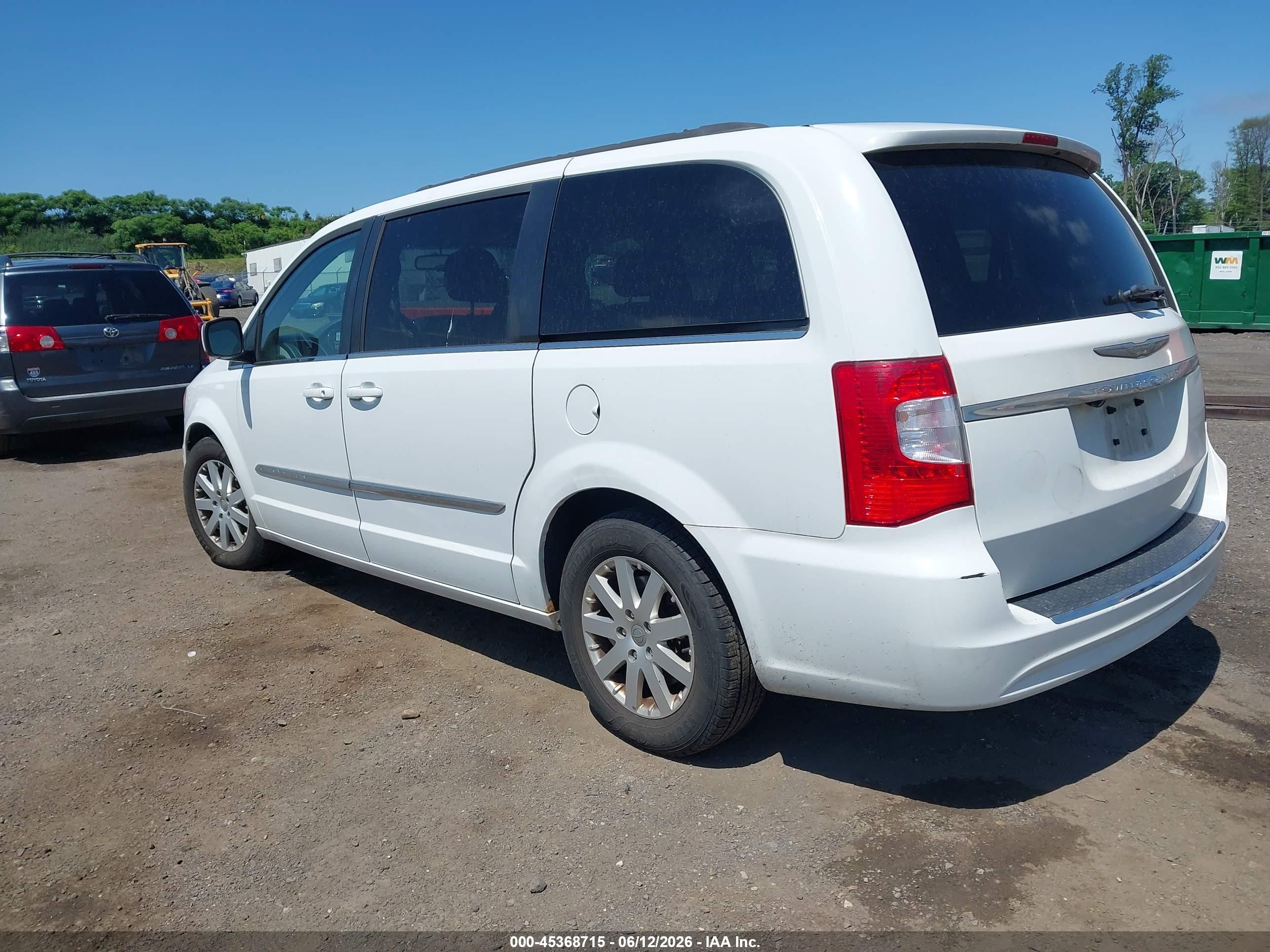 2014 Chrysler Town & Country Touring White vin: 2C4RC1BG8ER168805