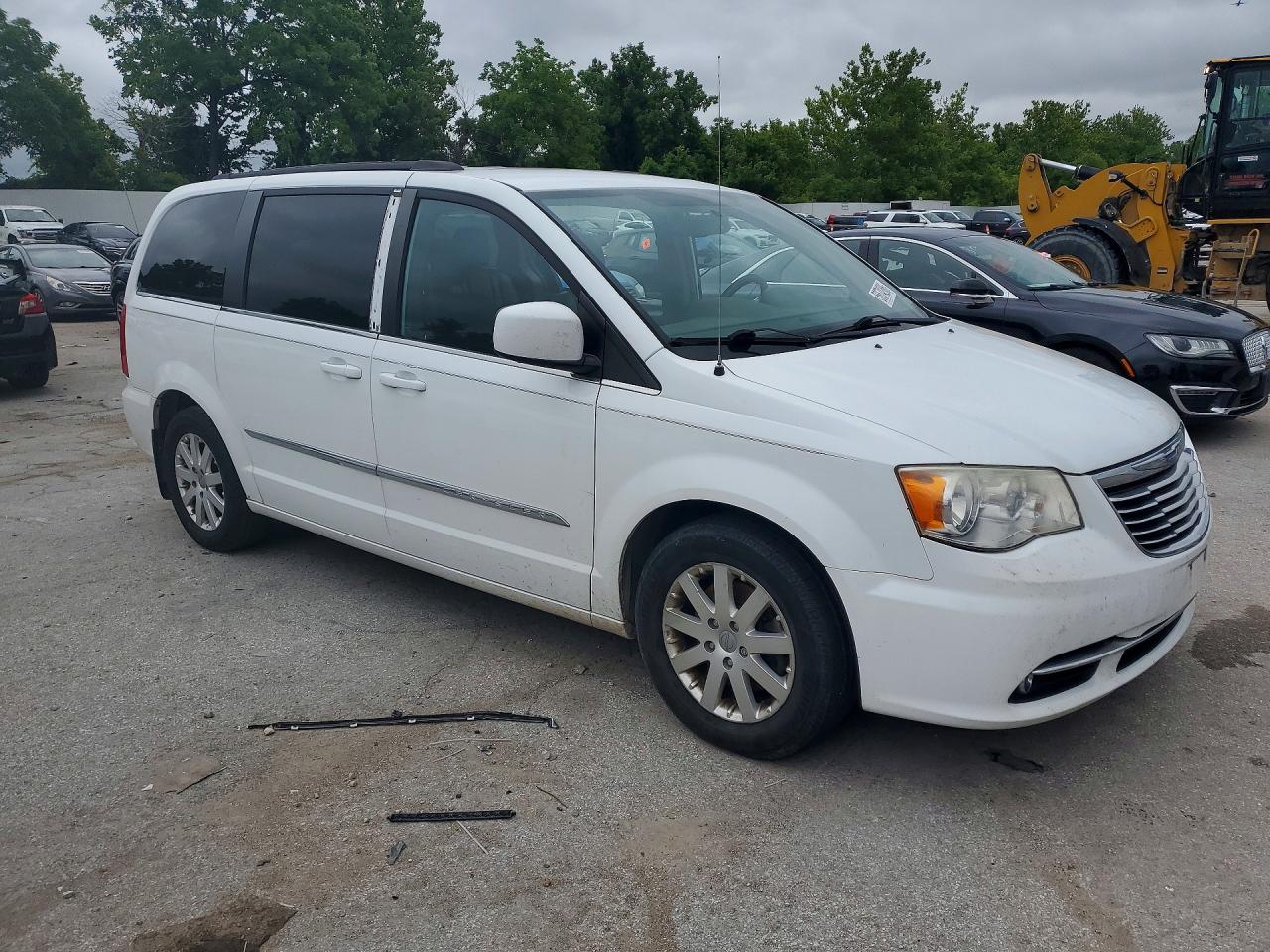 2014 Chrysler Town & Country Touring White vin: 2C4RC1BG8ER196006