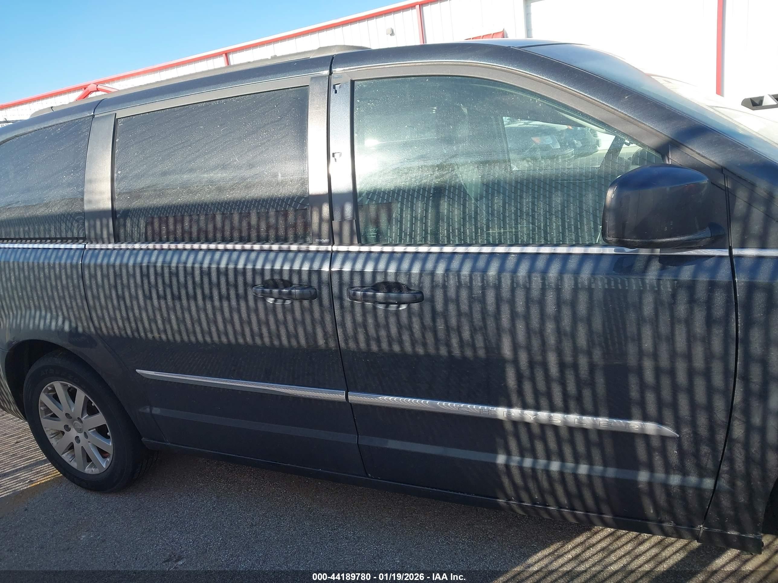 2014 Chrysler Town & Country Touring Dark Blue vin: 2C4RC1BG8ER215928