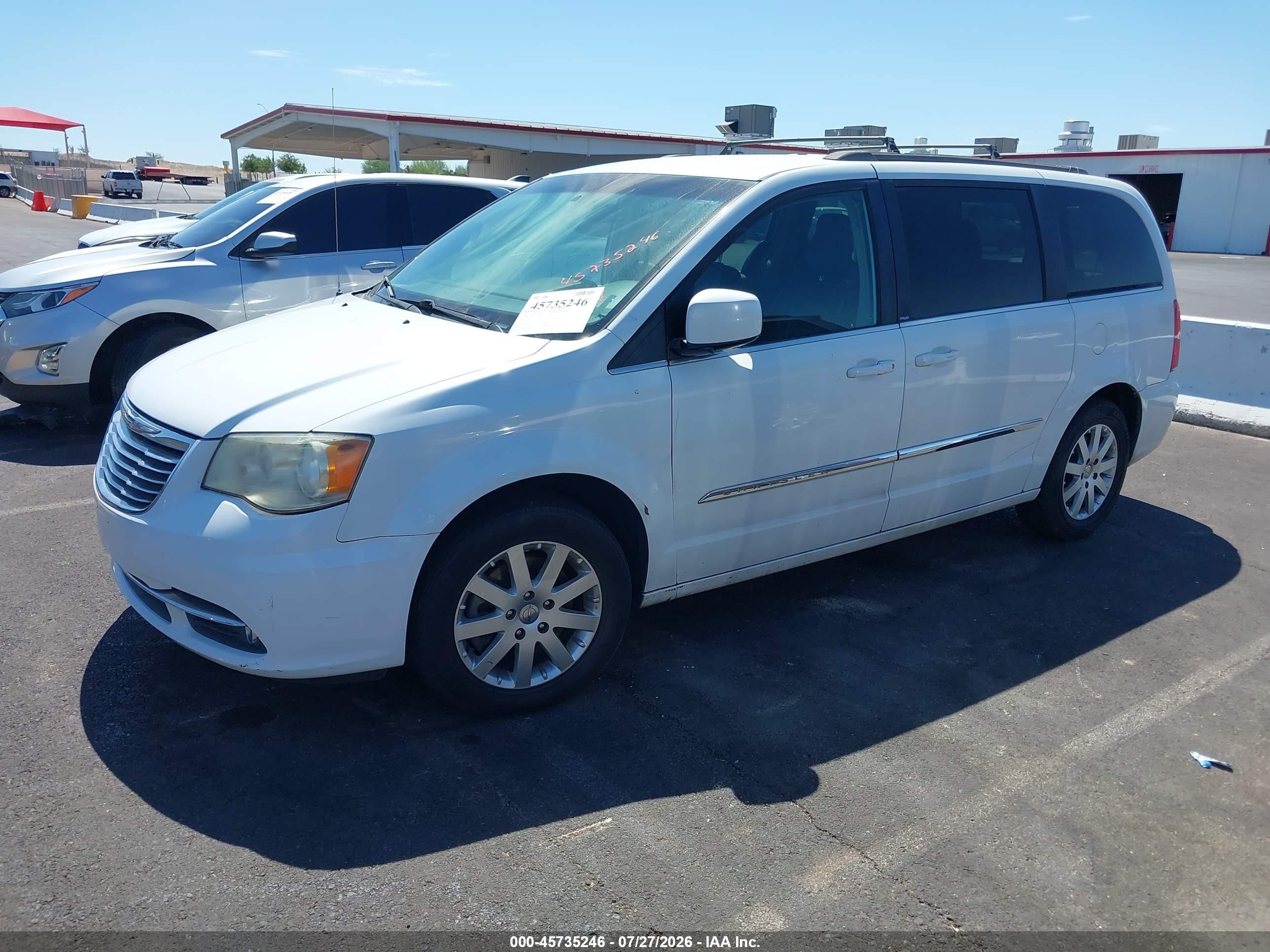 2014 Chrysler Town & Country Touring White vin: 2C4RC1BG8ER242918