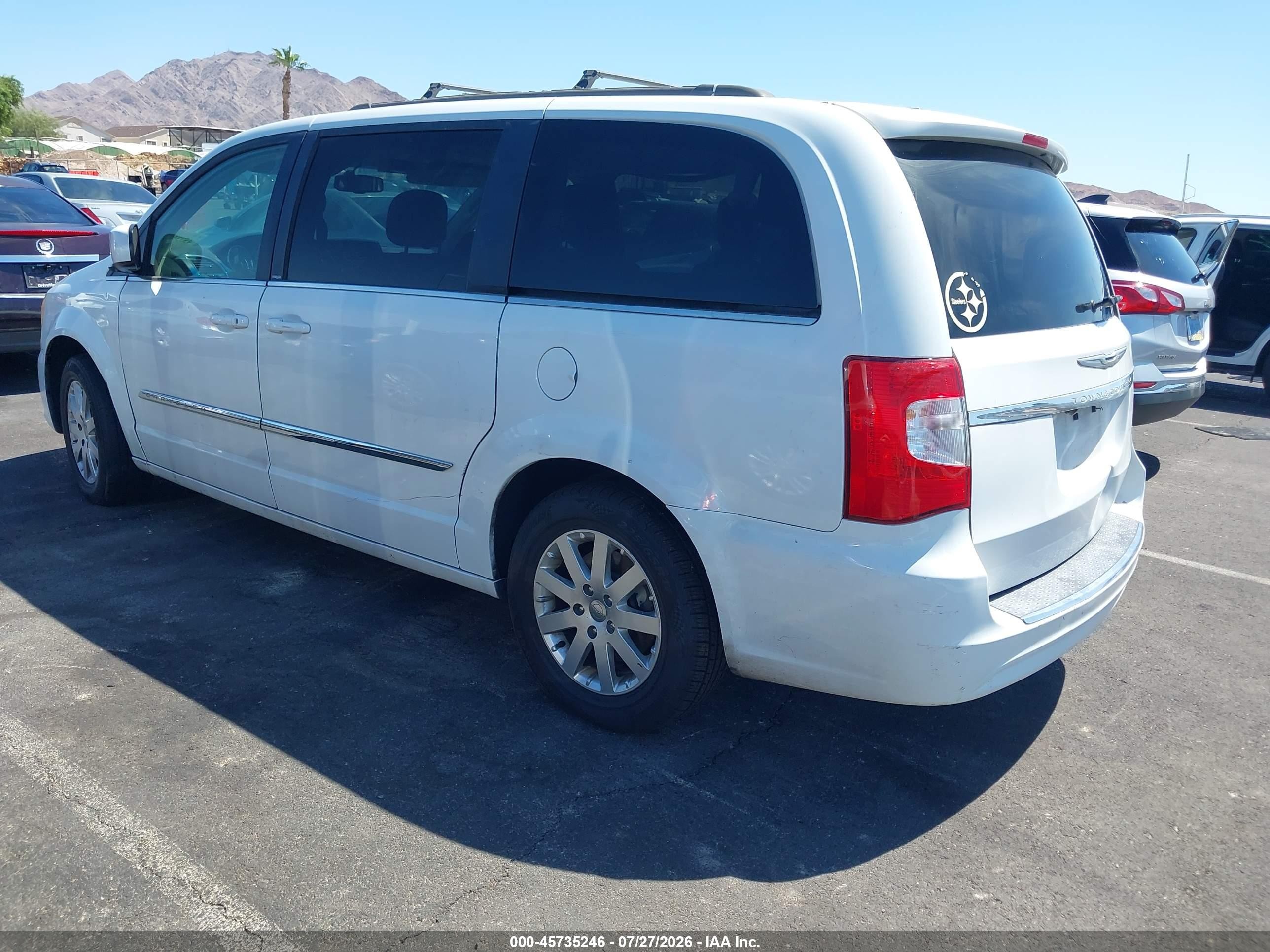 2014 Chrysler Town & Country Touring White vin: 2C4RC1BG8ER242918