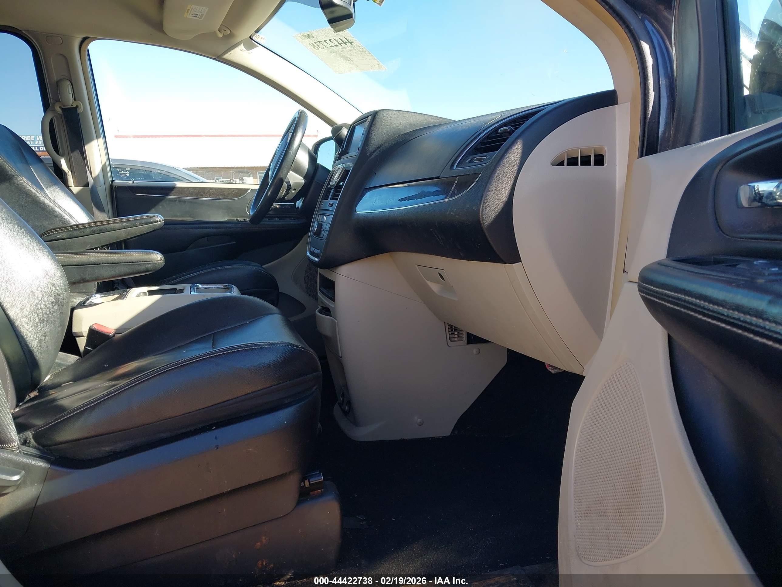 2014 Chrysler Town & Country Touring Black vin: 2C4RC1BG8ER271187