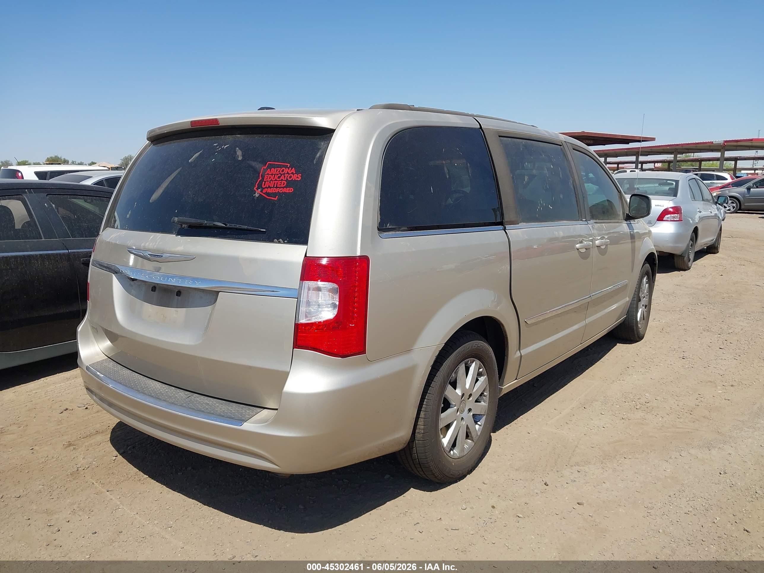 2014 Chrysler Town & Country Touring Gold vin: 2C4RC1BG8ER324941