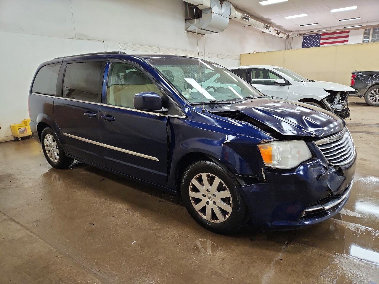 2014 Chrysler Town & Country Touring Blue vin: 2C4RC1BG8ER332960