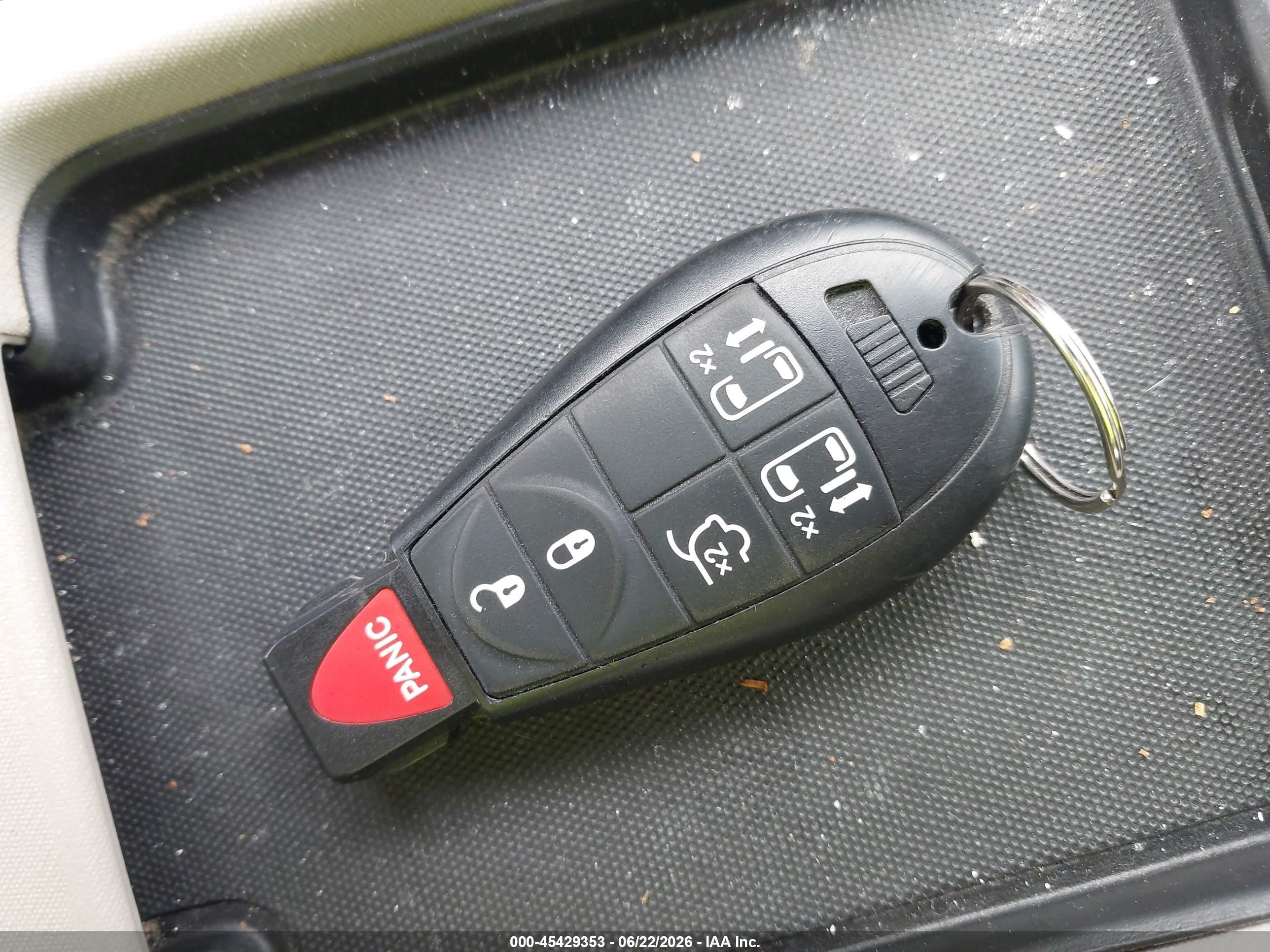 2014 Chrysler Town & Country Touring Черный vin: 2C4RC1BG8ER397405