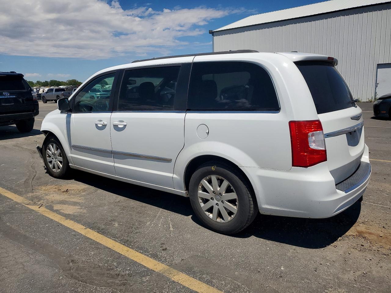 2014 Chrysler Town & Country Touring White vin: 2C4RC1BG8ER398229