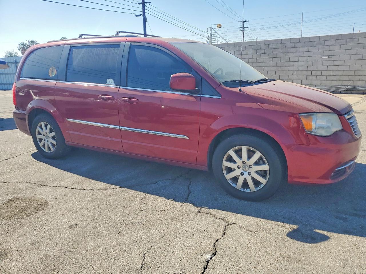 2014 Chrysler Town & Country Touring Red vin: 2C4RC1BG8ER445002