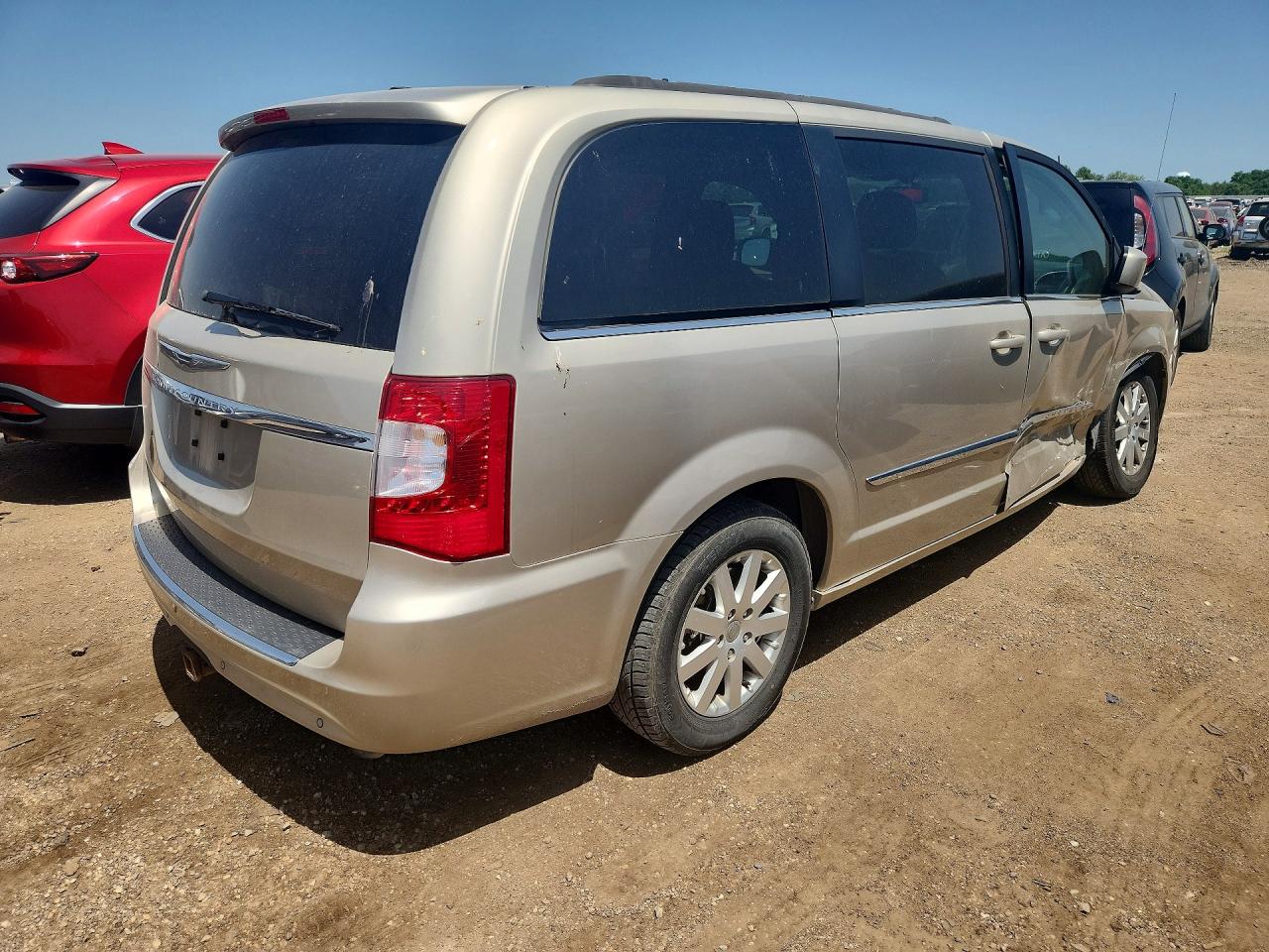 2015 Chrysler Town & Country Touring Бежевый vin: 2C4RC1BG8FR561611