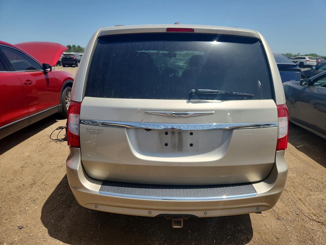2015 Chrysler Town & Country Touring Бежевый vin: 2C4RC1BG8FR561611