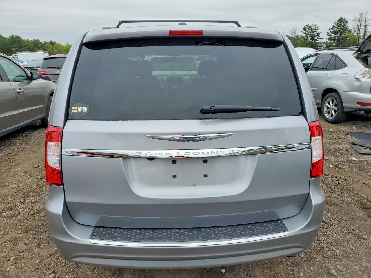 2015 Chrysler Town & Country Touring Silver vin: 2C4RC1BG8FR602349