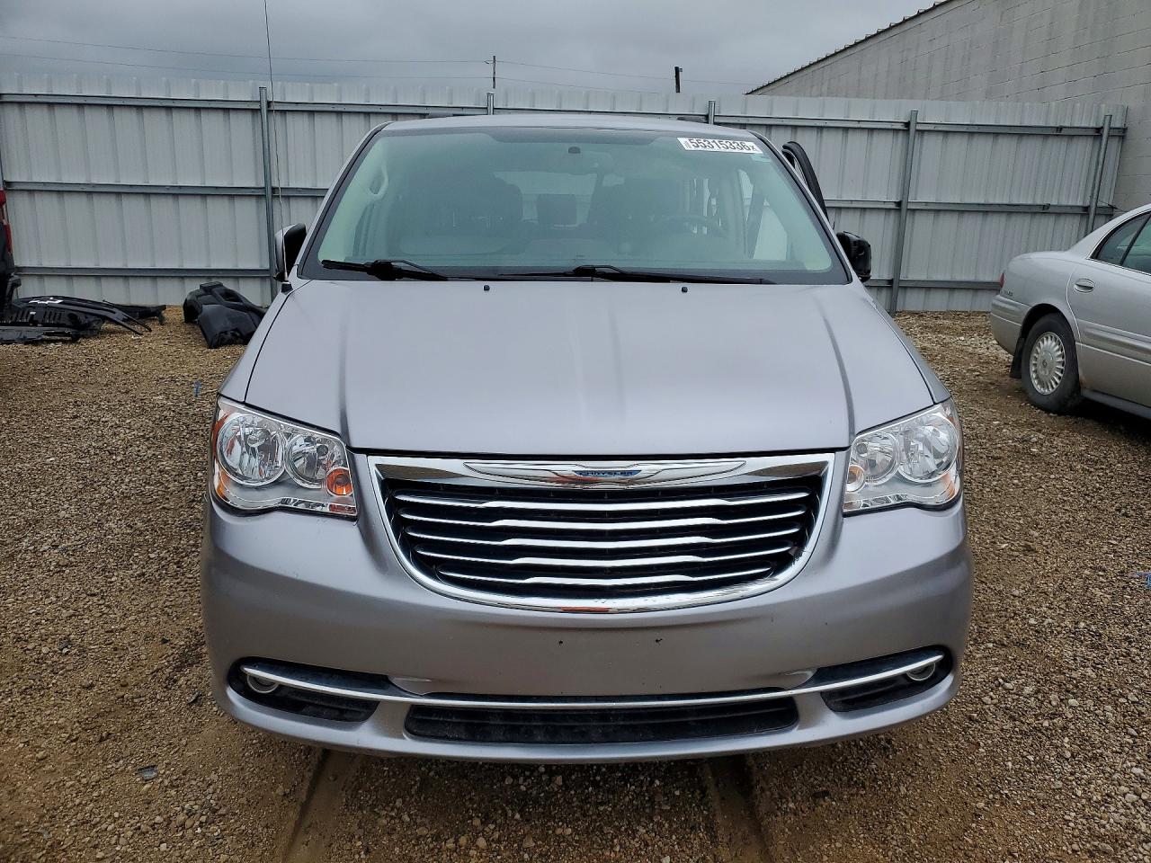2015 Chrysler Town & Country Touring Silver vin: 2C4RC1BG8FR742255