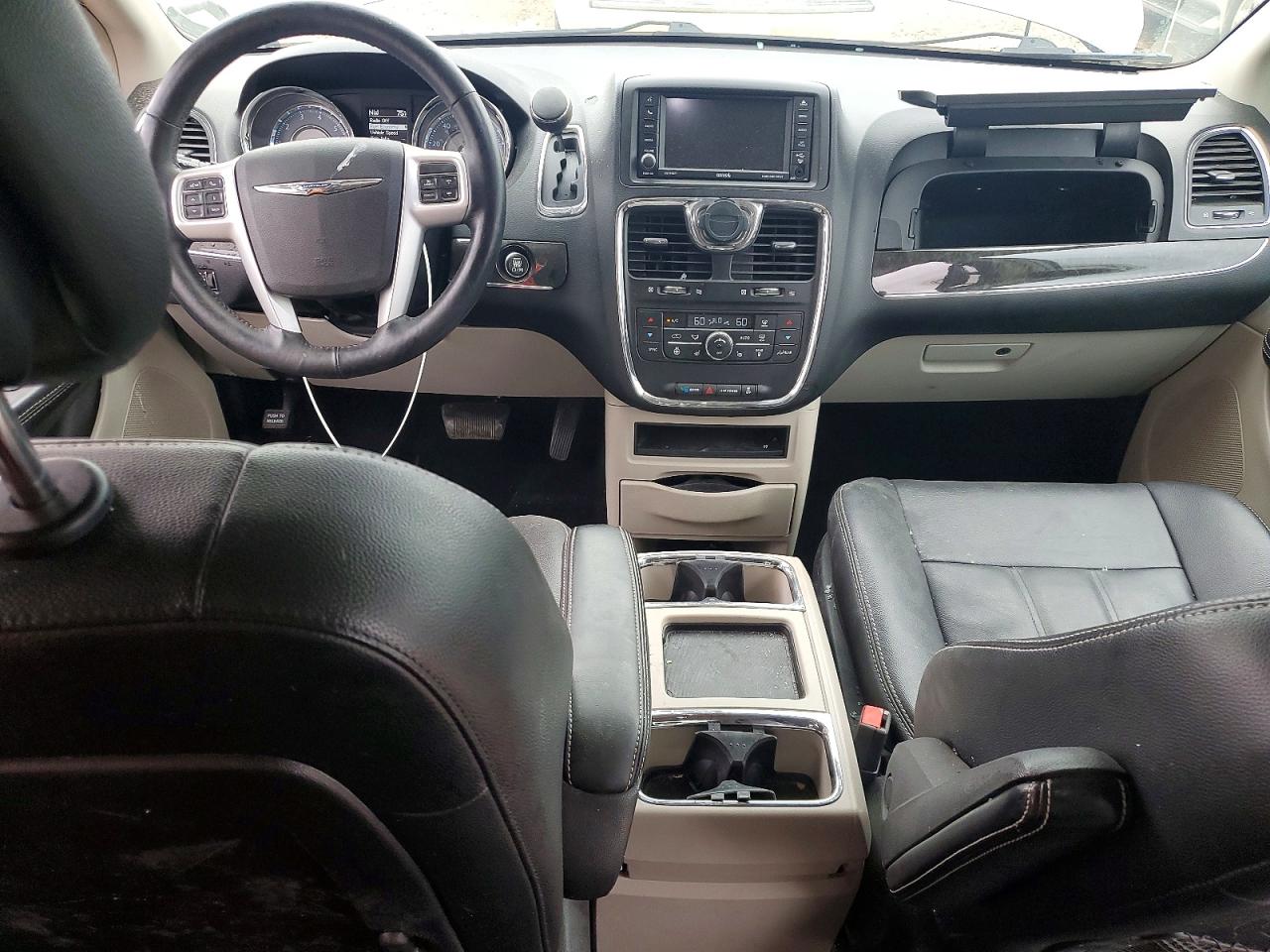 2015 Chrysler Town & Country Touring Silver vin: 2C4RC1BG8FR742255