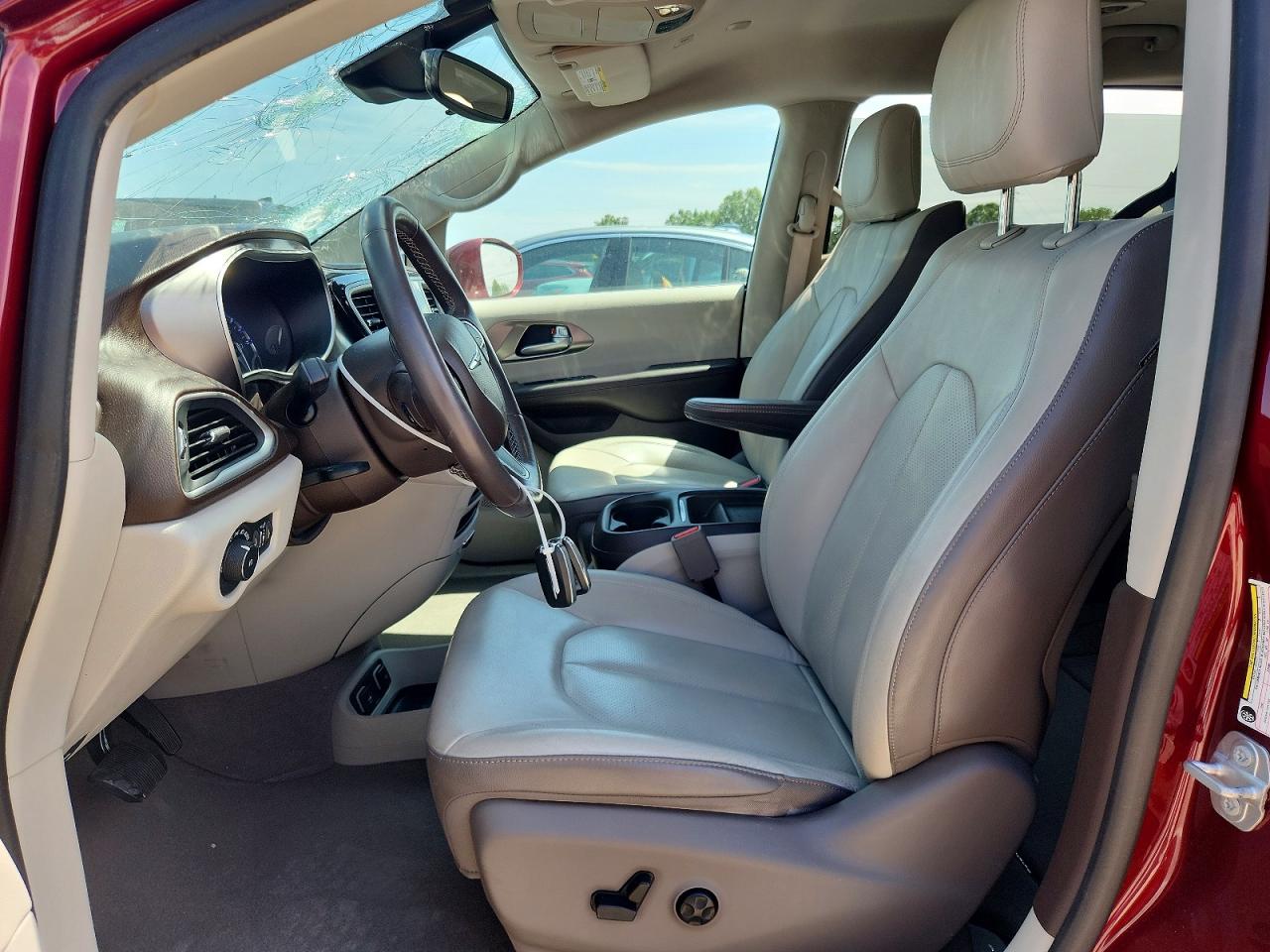2018 Chrysler Pacifica Touring L Burgundy vin: 2C4RC1BG8JR128685