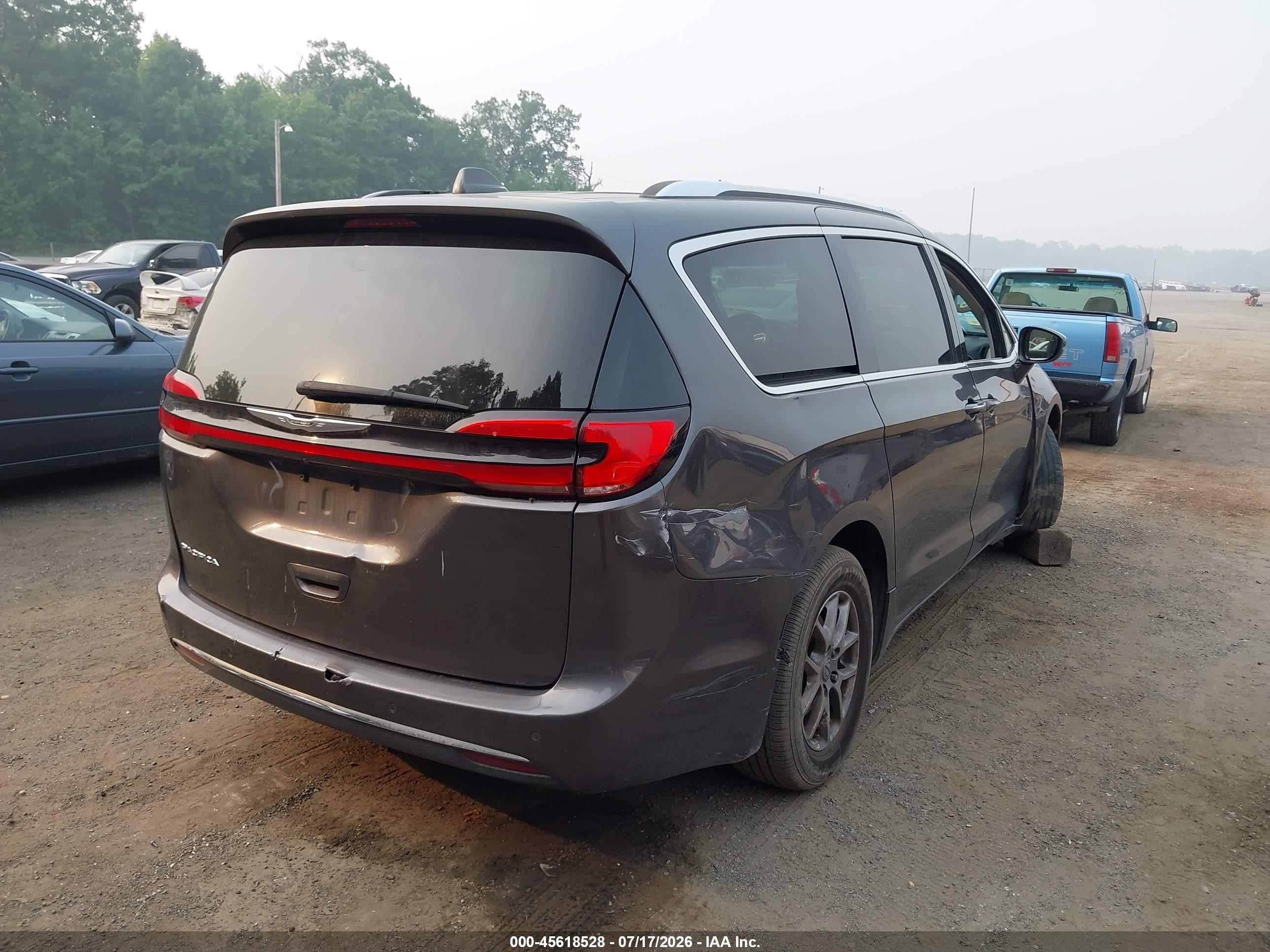 2021 Chrysler Pacifica Touring L Gray vin: 2C4RC1BG8MR532364