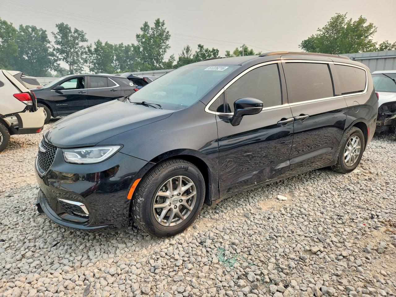 2022 Chrysler Pacifica Touring L Black vin: 2C4RC1BG8NR128823