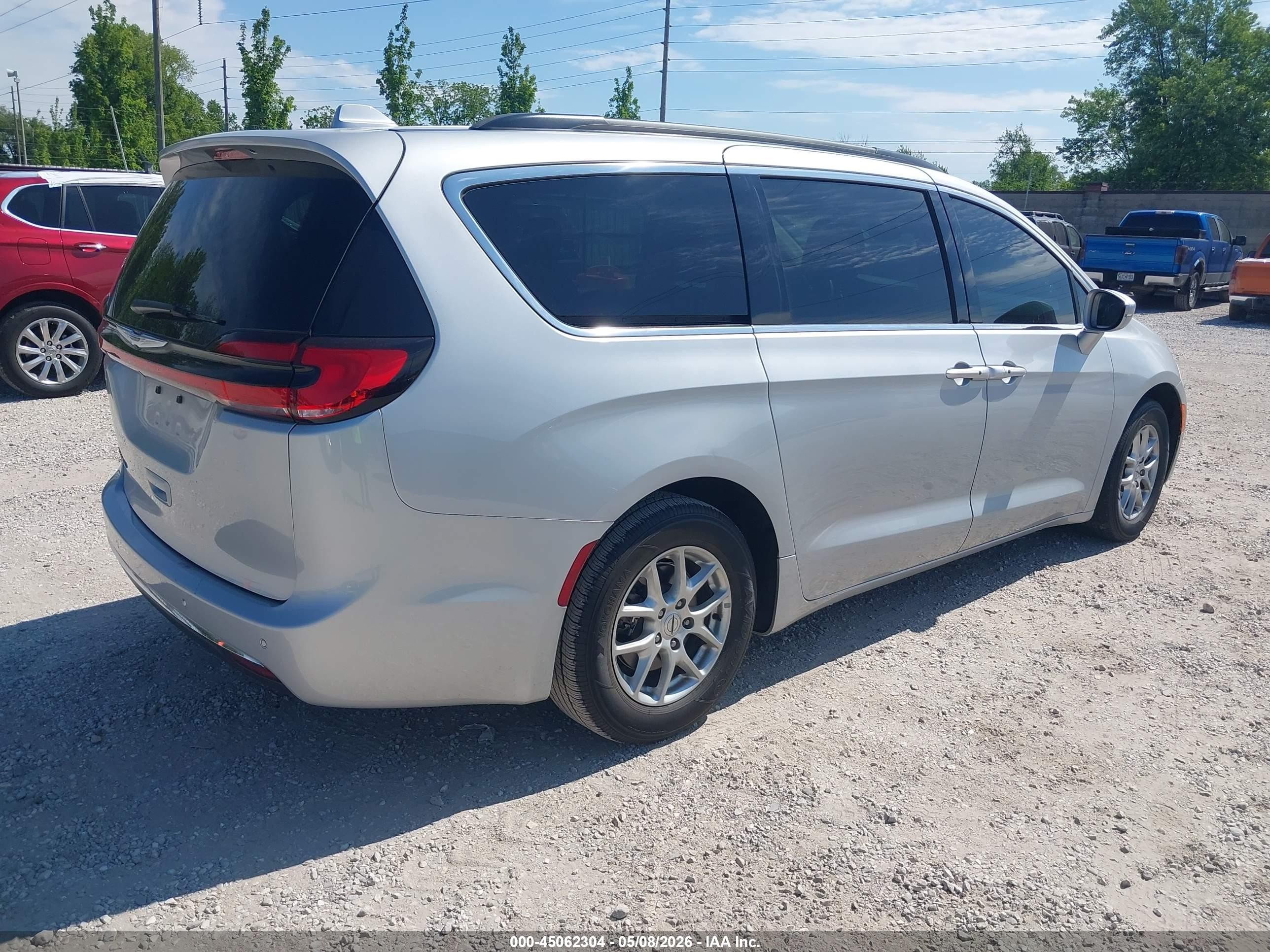 2022 Chrysler Pacifica Touring L Серебряный vin: 2C4RC1BG8NR160638