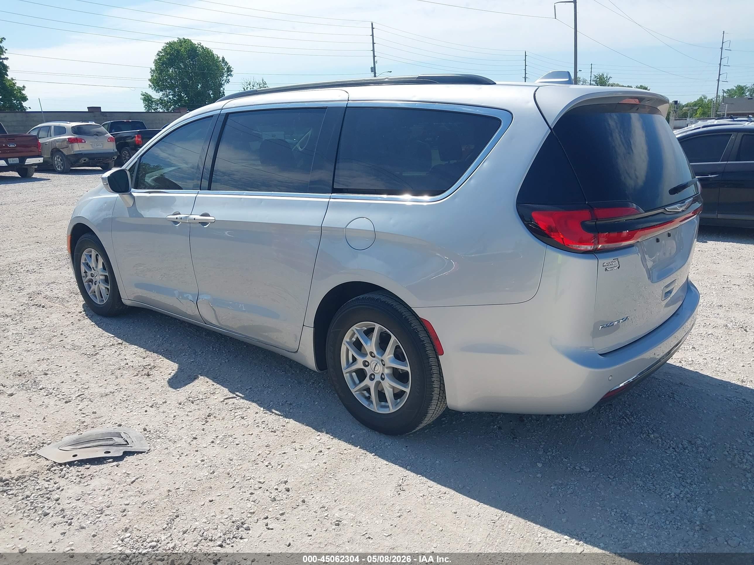 2022 Chrysler Pacifica Touring L Серебряный vin: 2C4RC1BG8NR160638