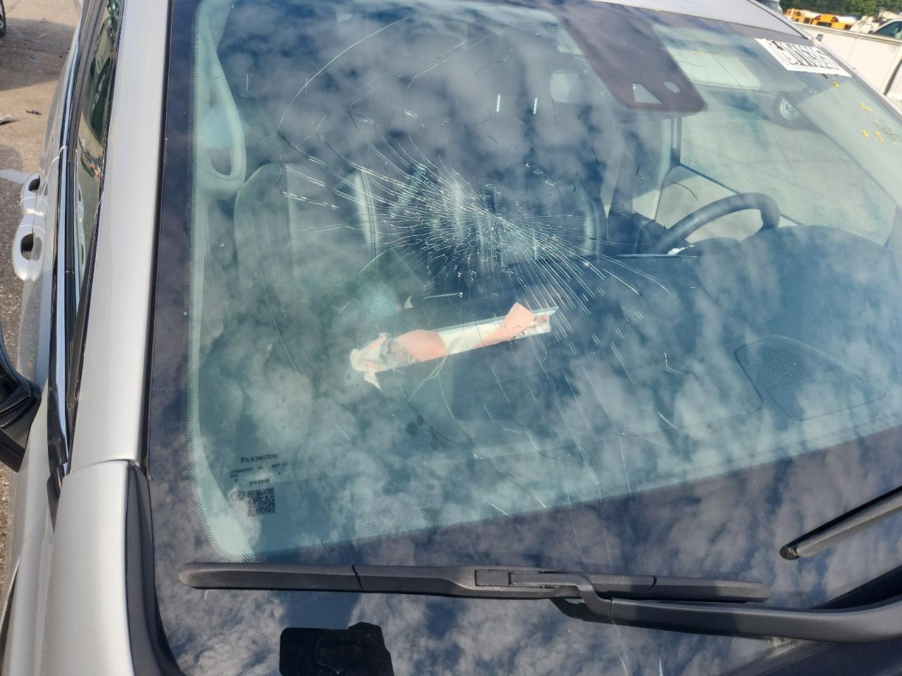 2024 Chrysler Pacifica Touring L Silver vin: 2C4RC1BG8RR120288 Damage: Windshield, Broken, Replacement Required