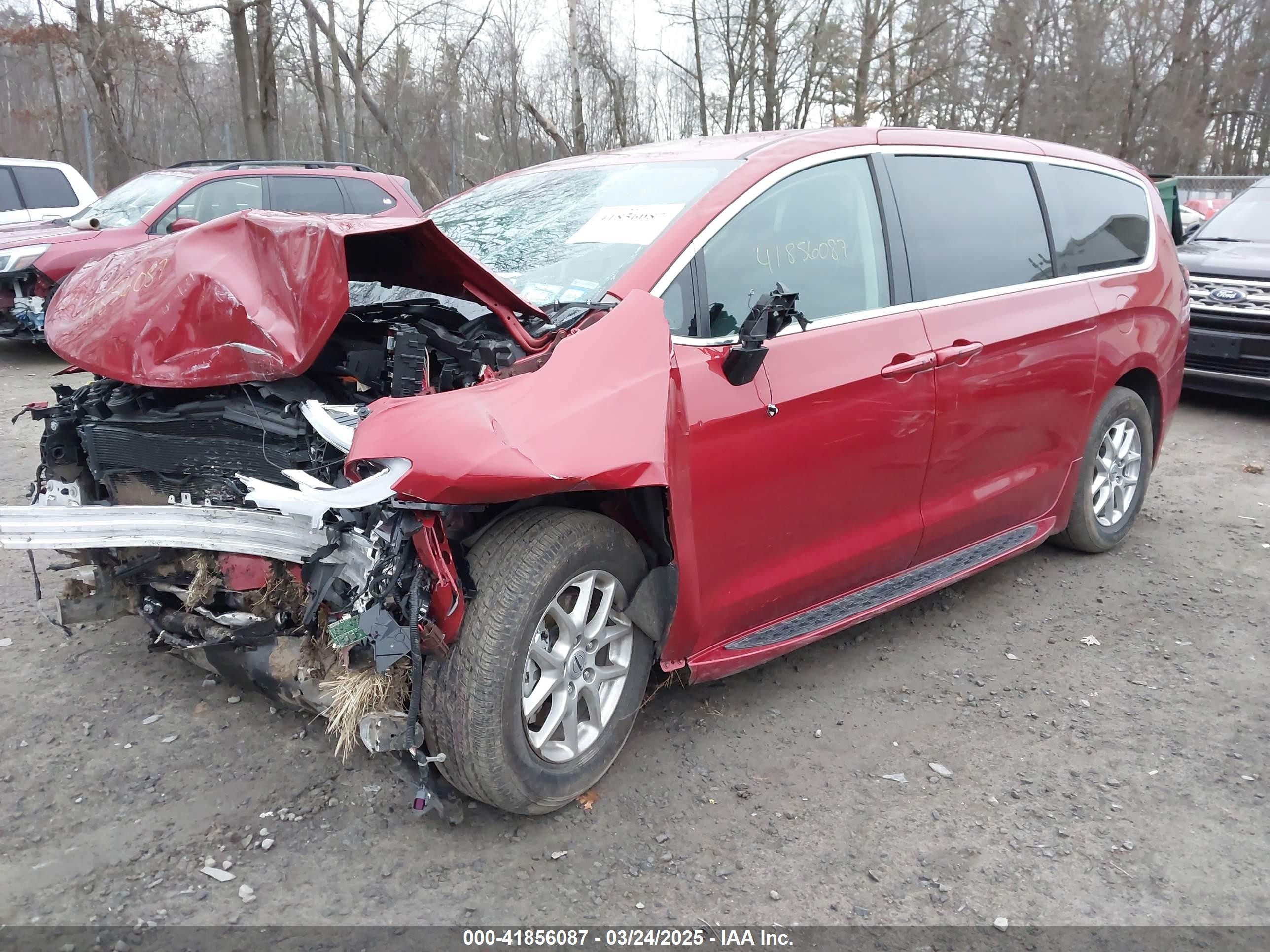 2024 Chrysler Pacifica Touring L Красный vin: 2C4RC1BG8RR170608