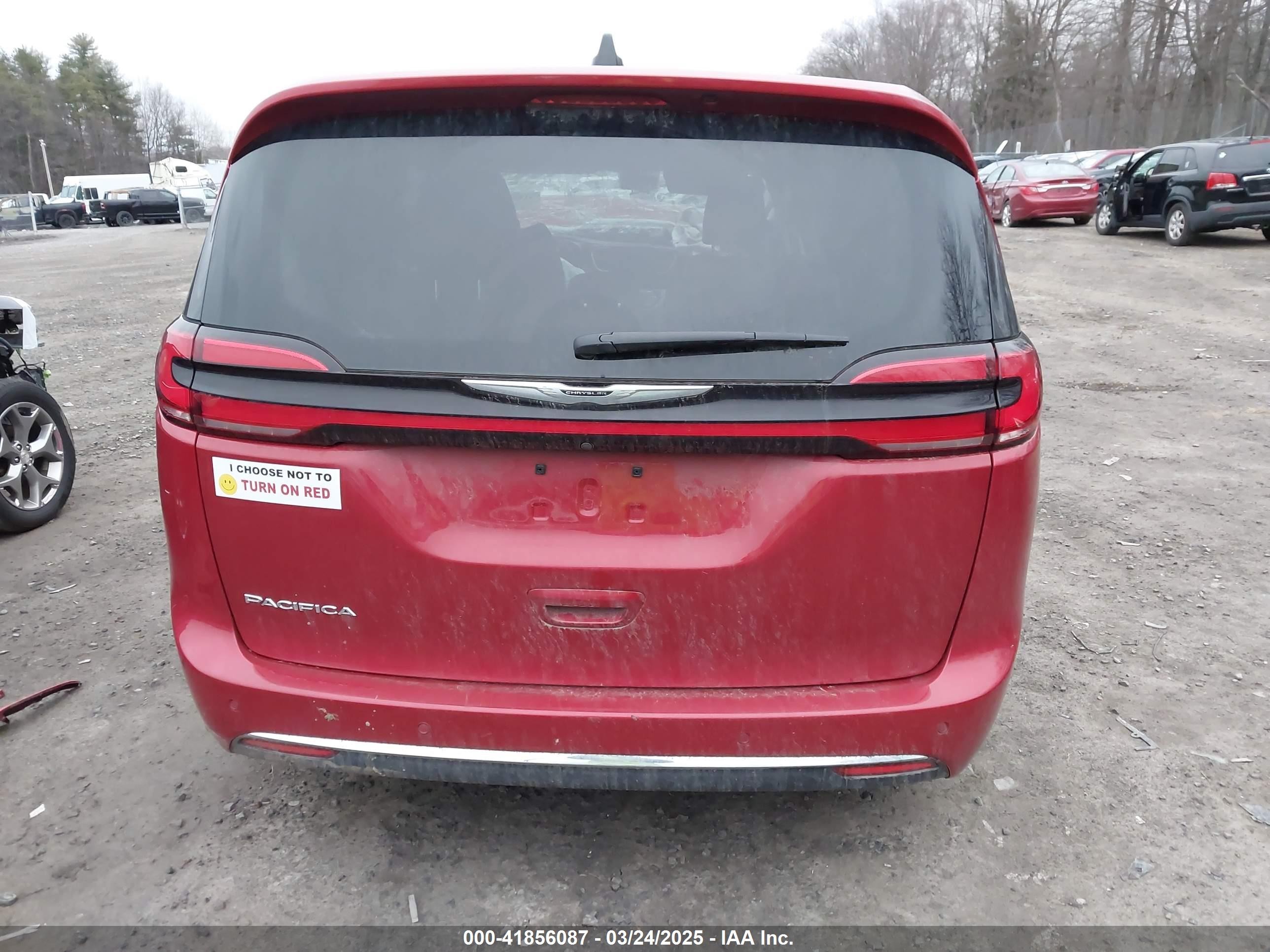 2024 Chrysler Pacifica Touring L Красный vin: 2C4RC1BG8RR170608