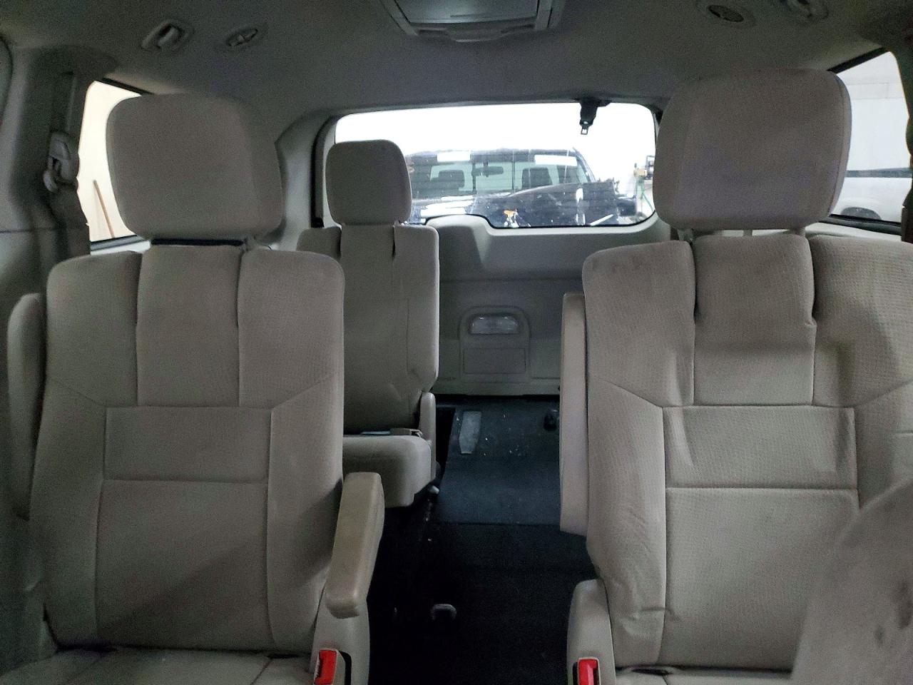 2012 Chrysler Town & Country Touring Silver vin: 2C4RC1BG9CR136992