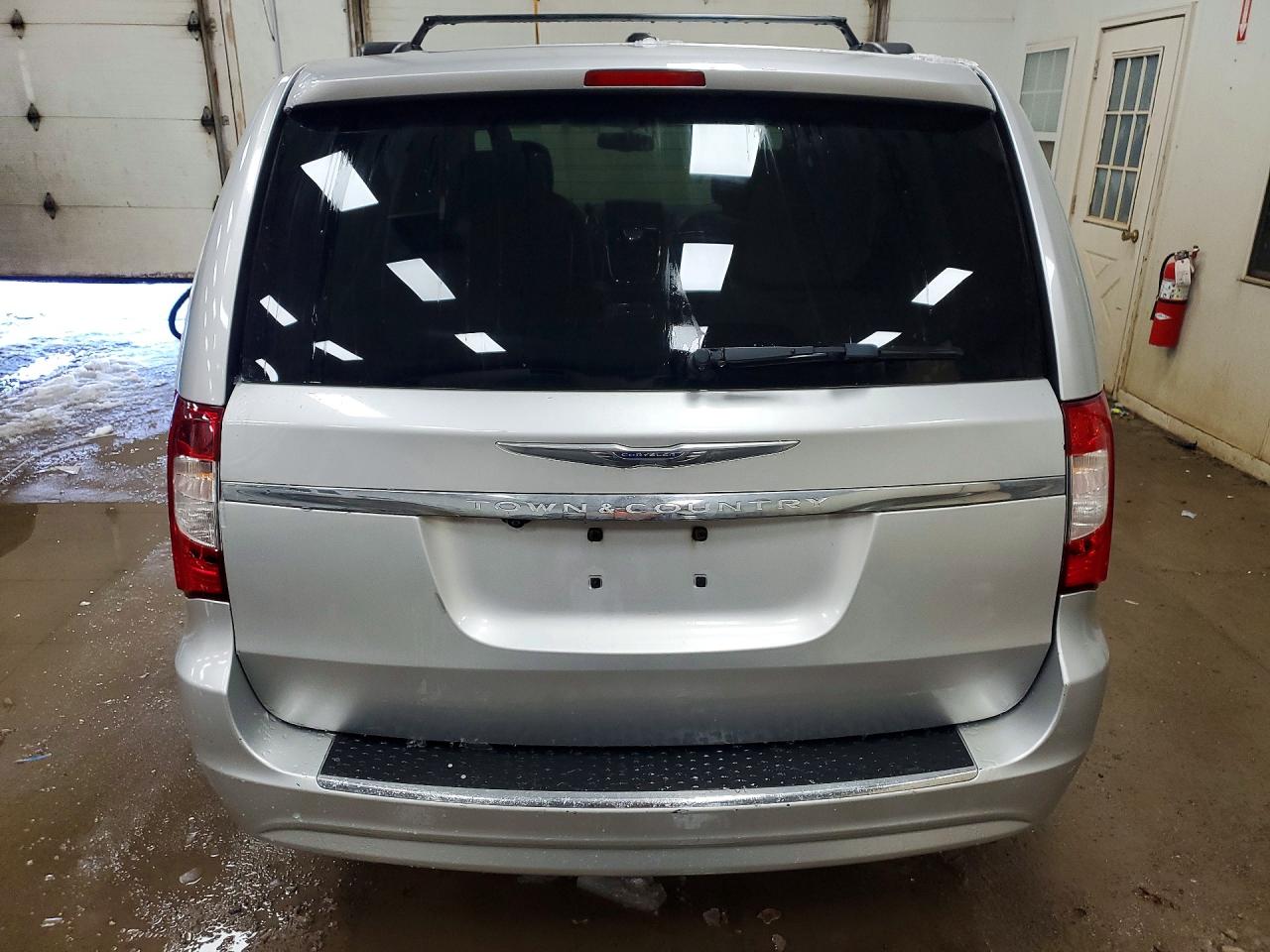 2012 Chrysler Town & Country Touring Silver vin: 2C4RC1BG9CR136992