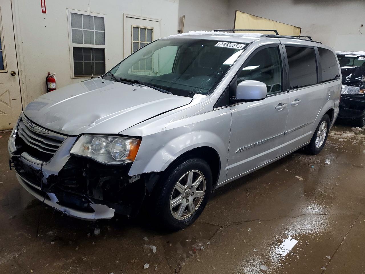 2012 Chrysler Town & Country Touring Silver vin: 2C4RC1BG9CR136992