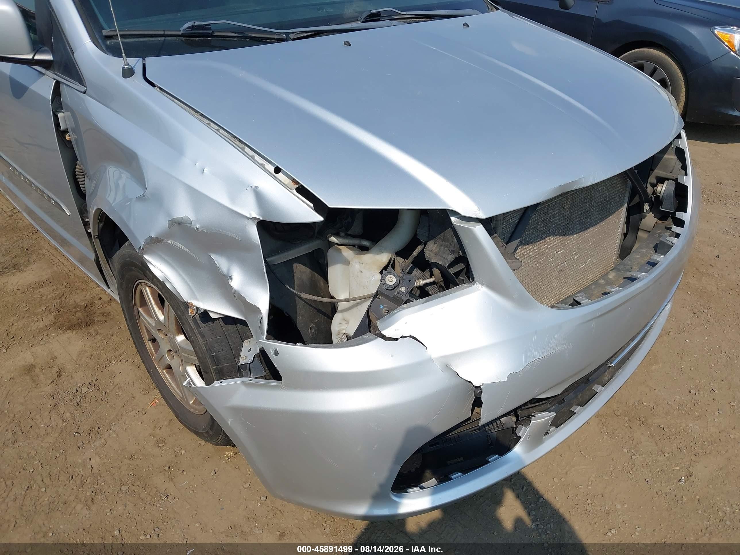 2012 Chrysler Town & Country Touring Silver vin: 2C4RC1BG9CR312603