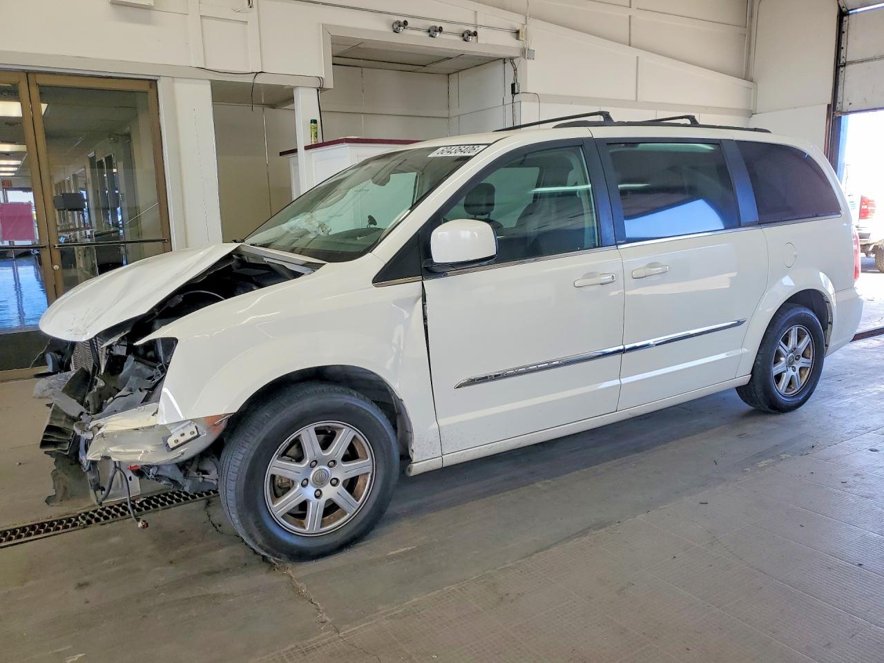 2012 Chrysler Town & Country Touring White vin: 2C4RC1BG9CR351031