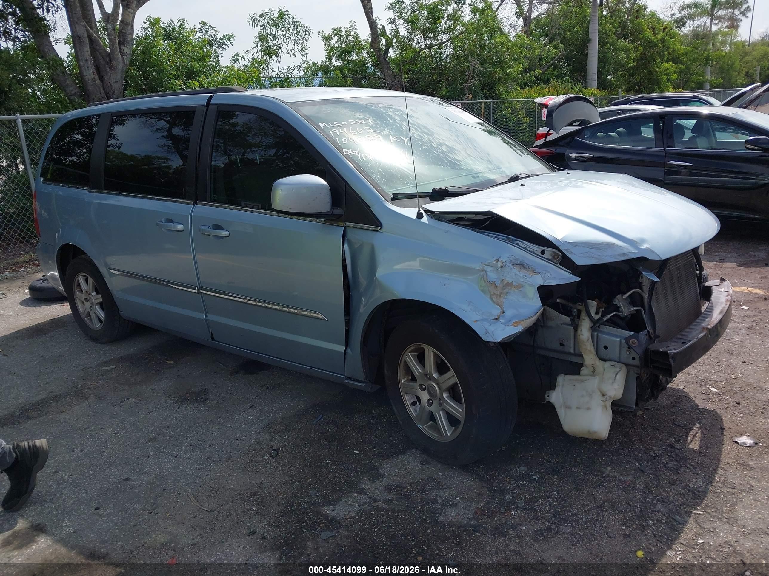 2012 Chrysler Town & Country Touring Light Blue vin: 2C4RC1BG9CR363941