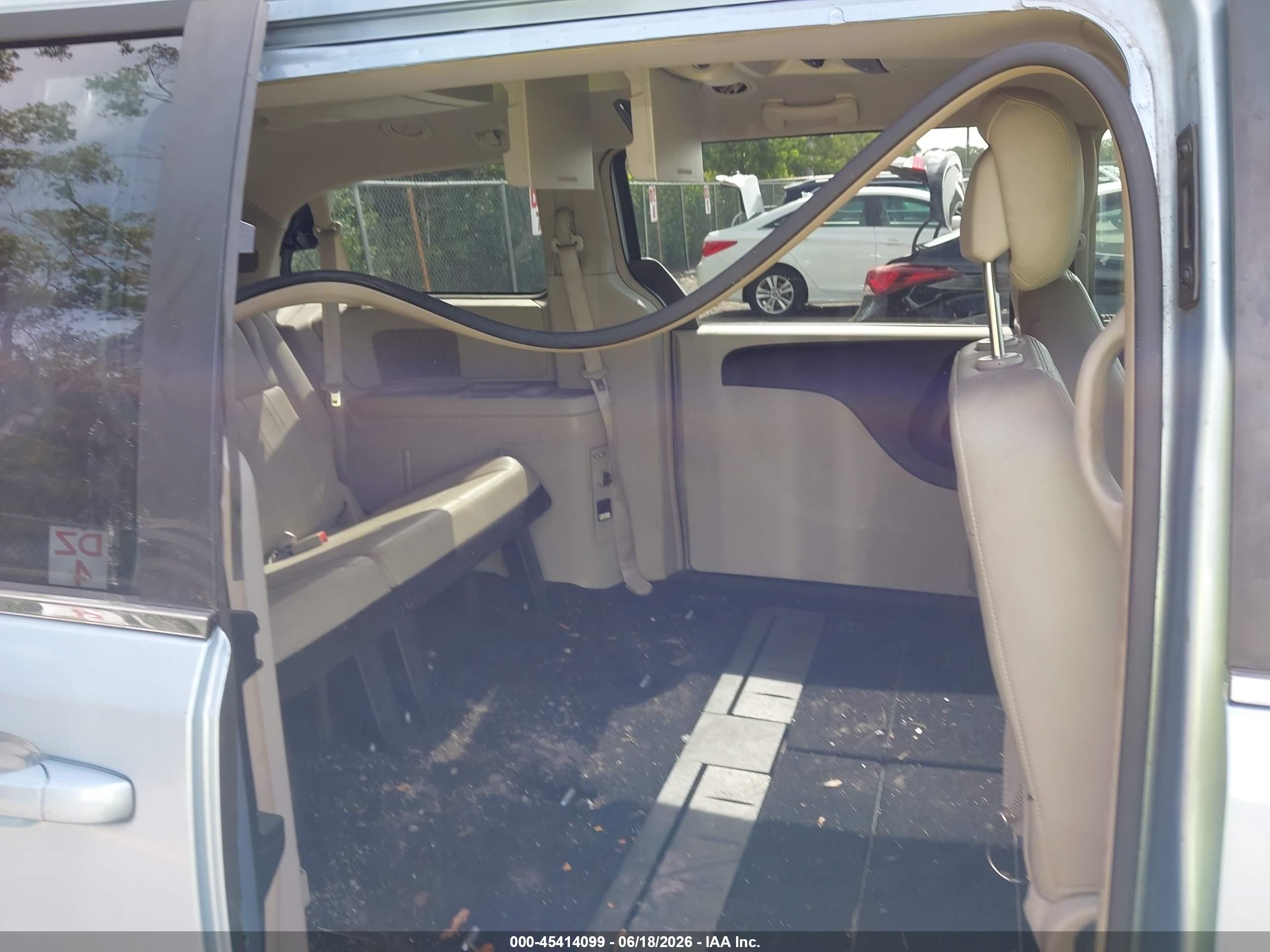 2012 Chrysler Town & Country Touring Light Blue vin: 2C4RC1BG9CR363941