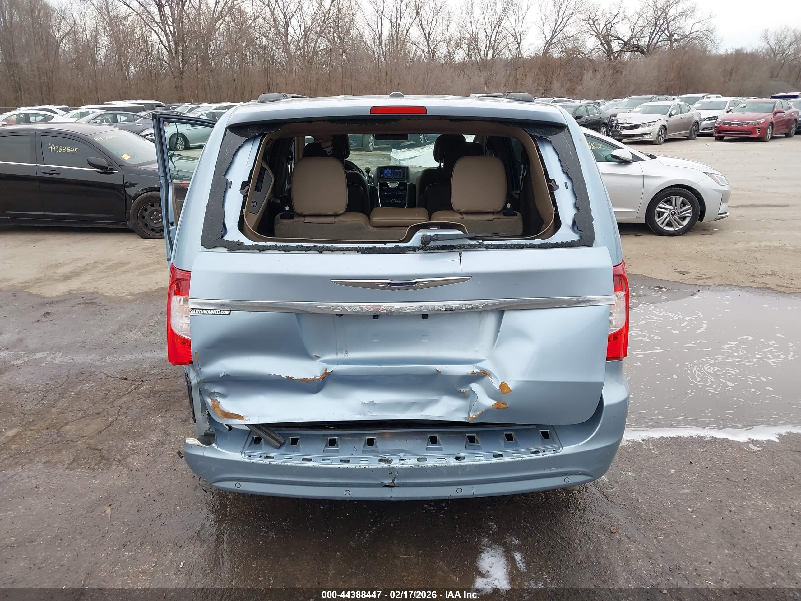 2013 Chrysler Town & Country Touring Blue vin: 2C4RC1BG9DR539534