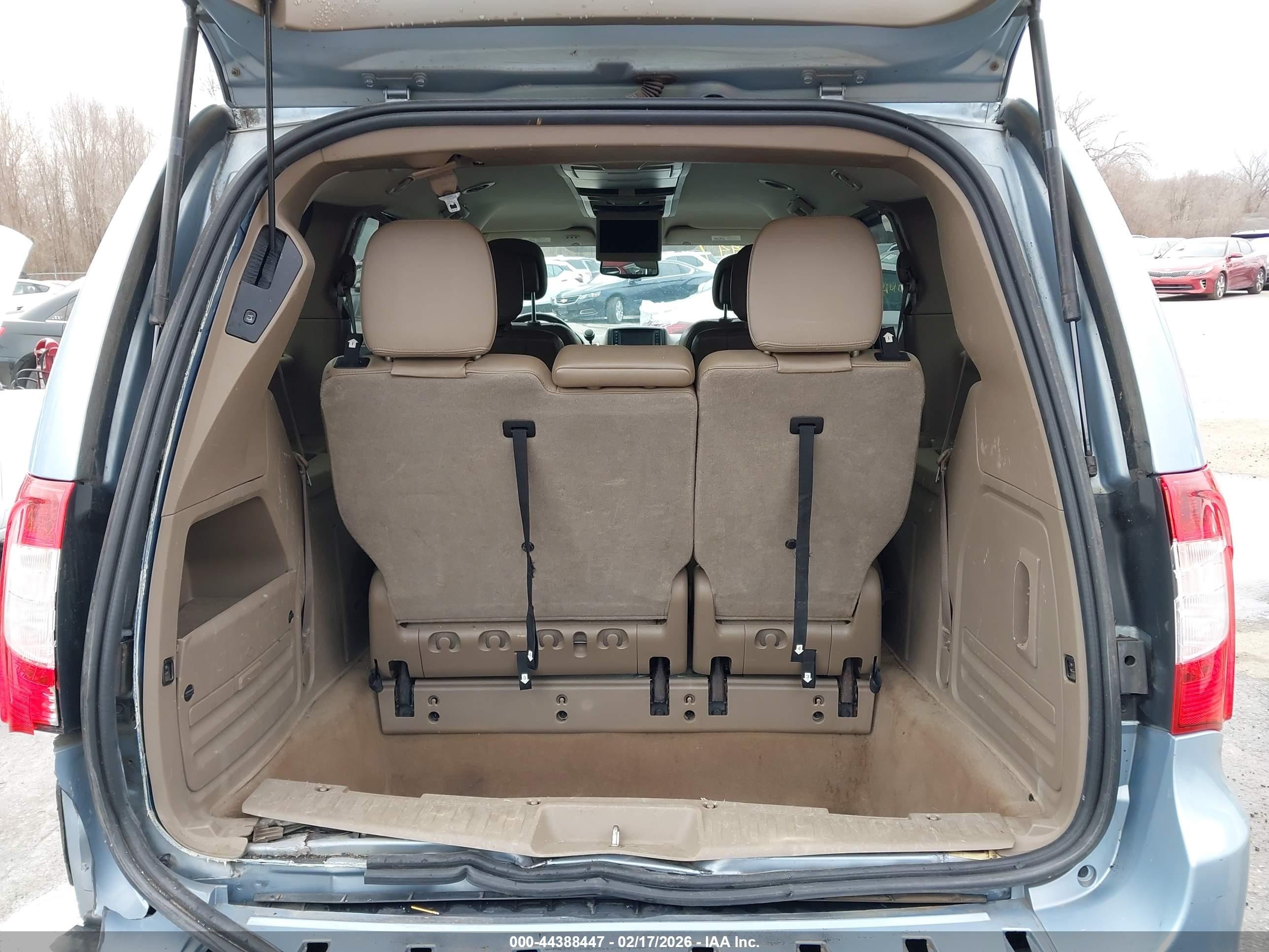 2013 Chrysler Town & Country Touring Blue vin: 2C4RC1BG9DR539534