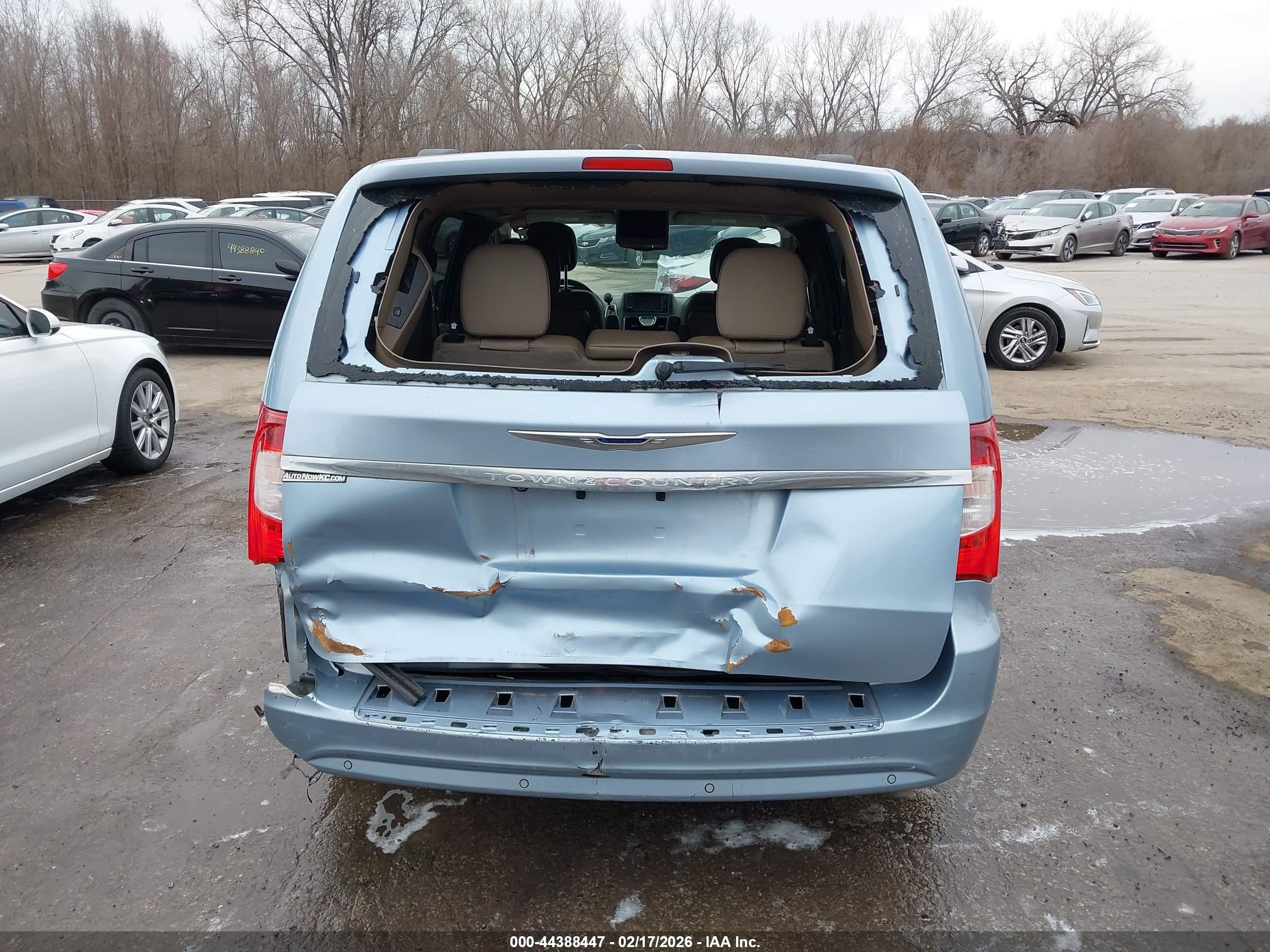 2013 Chrysler Town & Country Touring Blue vin: 2C4RC1BG9DR539534