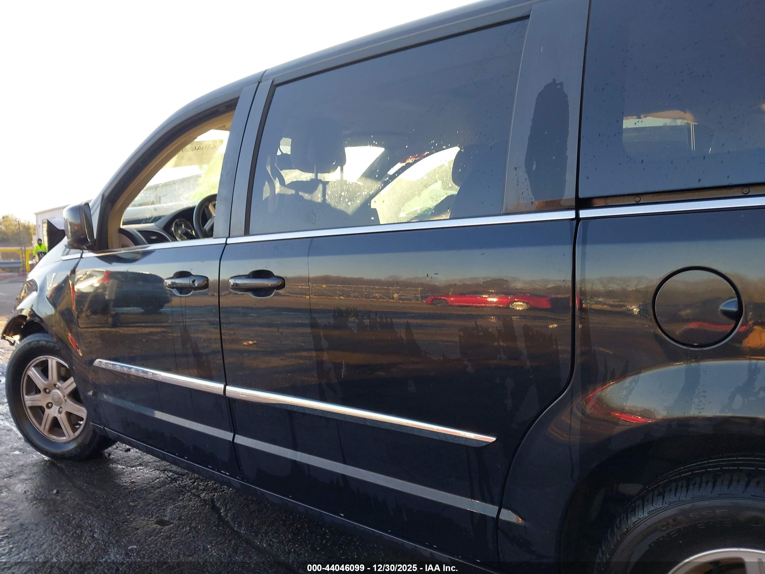 2013 Chrysler Town & Country Touring Black vin: 2C4RC1BG9DR556334
