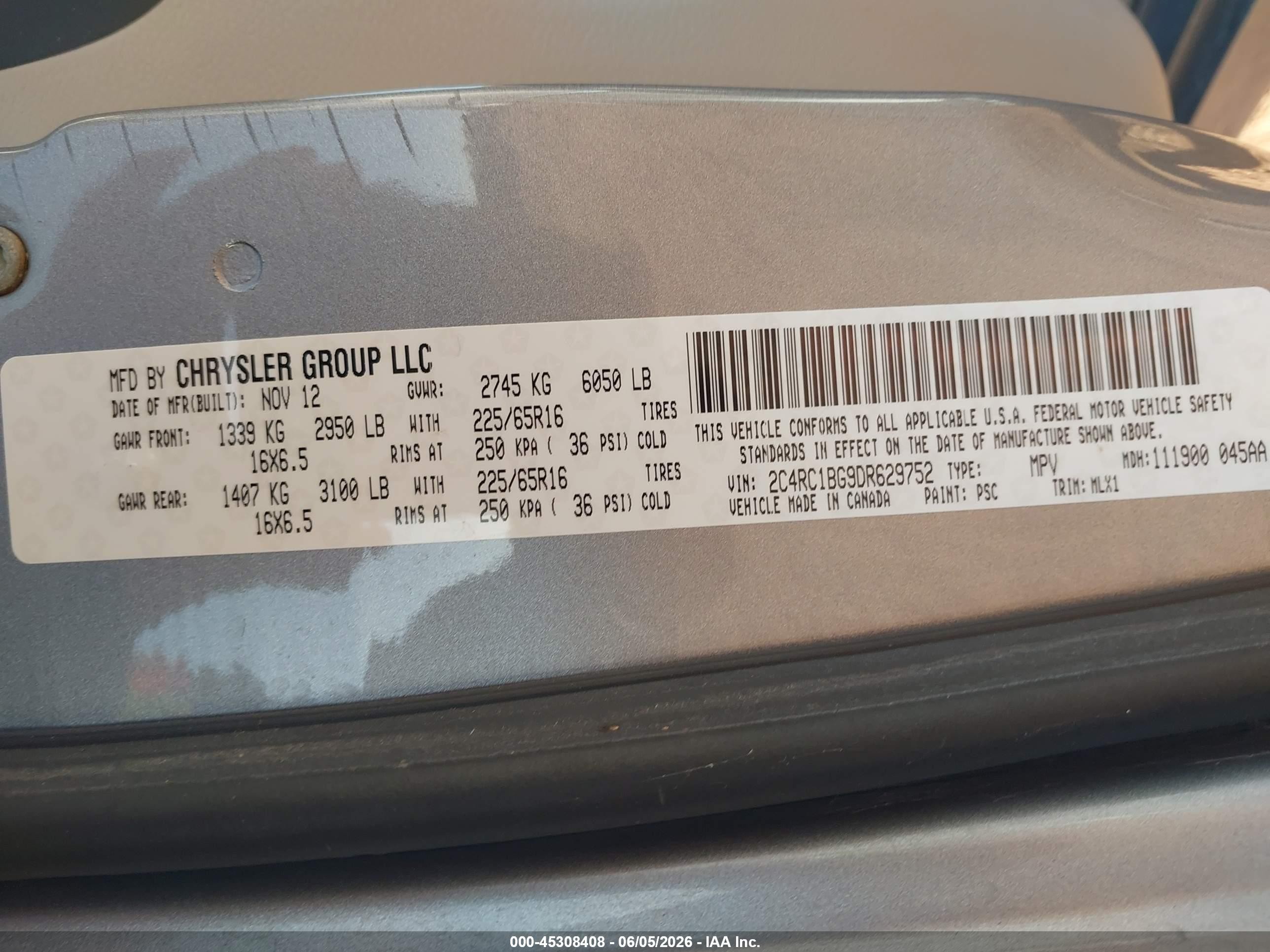 2013 Chrysler Town & Country Touring Silver vin: 2C4RC1BG9DR629752