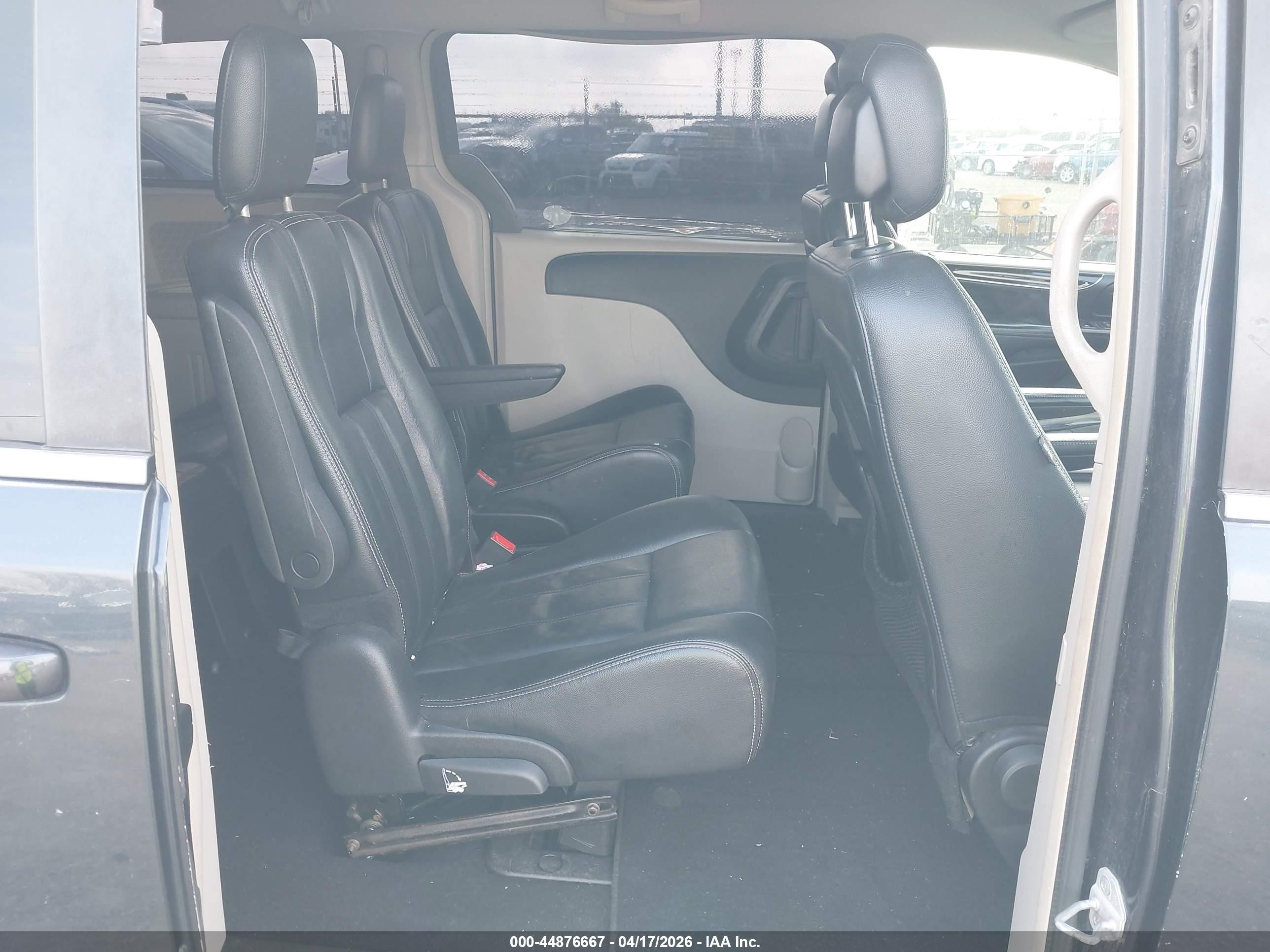 2013 Chrysler Town & Country Touring Black vin: 2C4RC1BG9DR721525