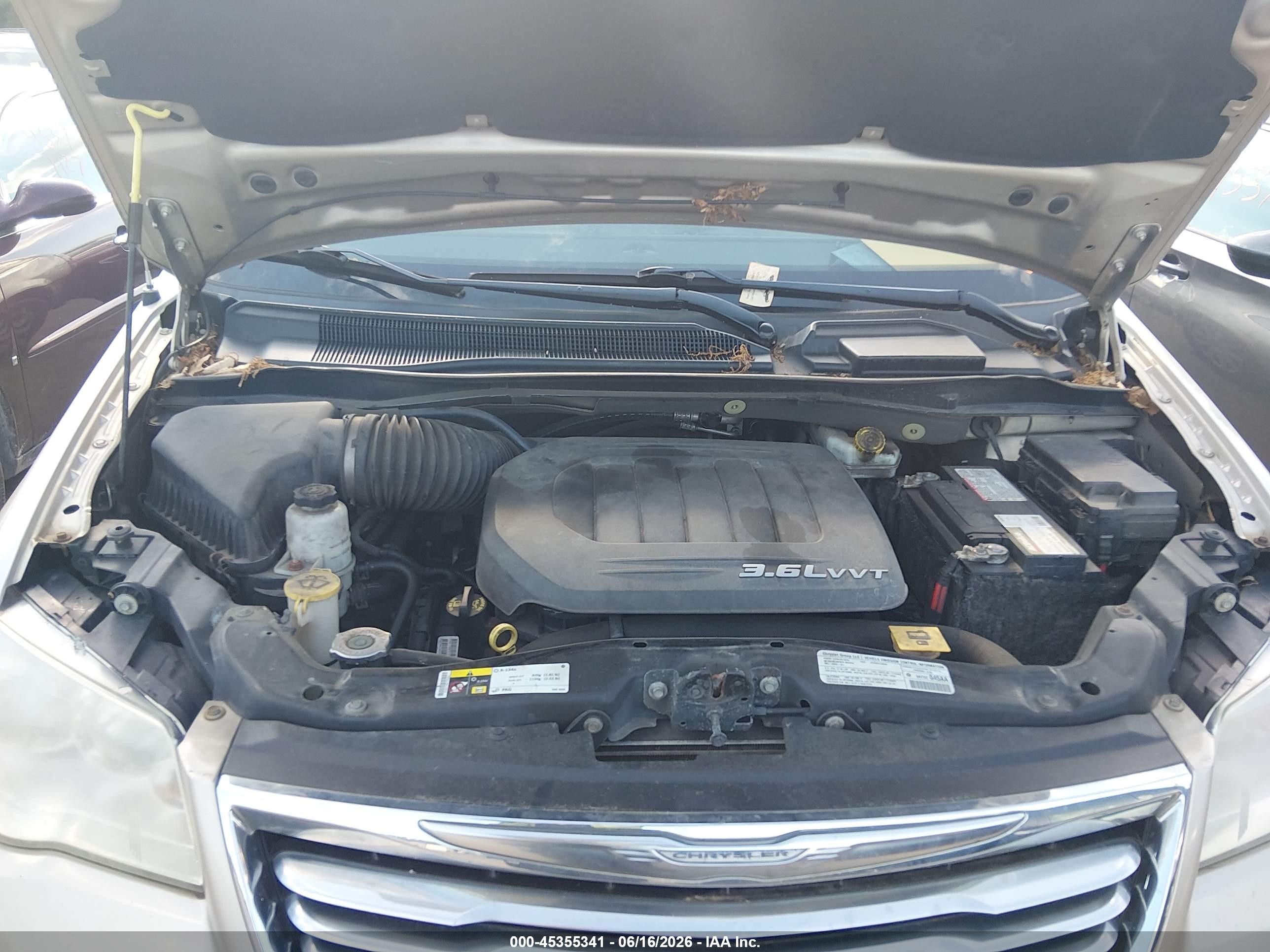 2013 Chrysler Town & Country Touring Желто-коричневый vin: 2C4RC1BG9DR736820