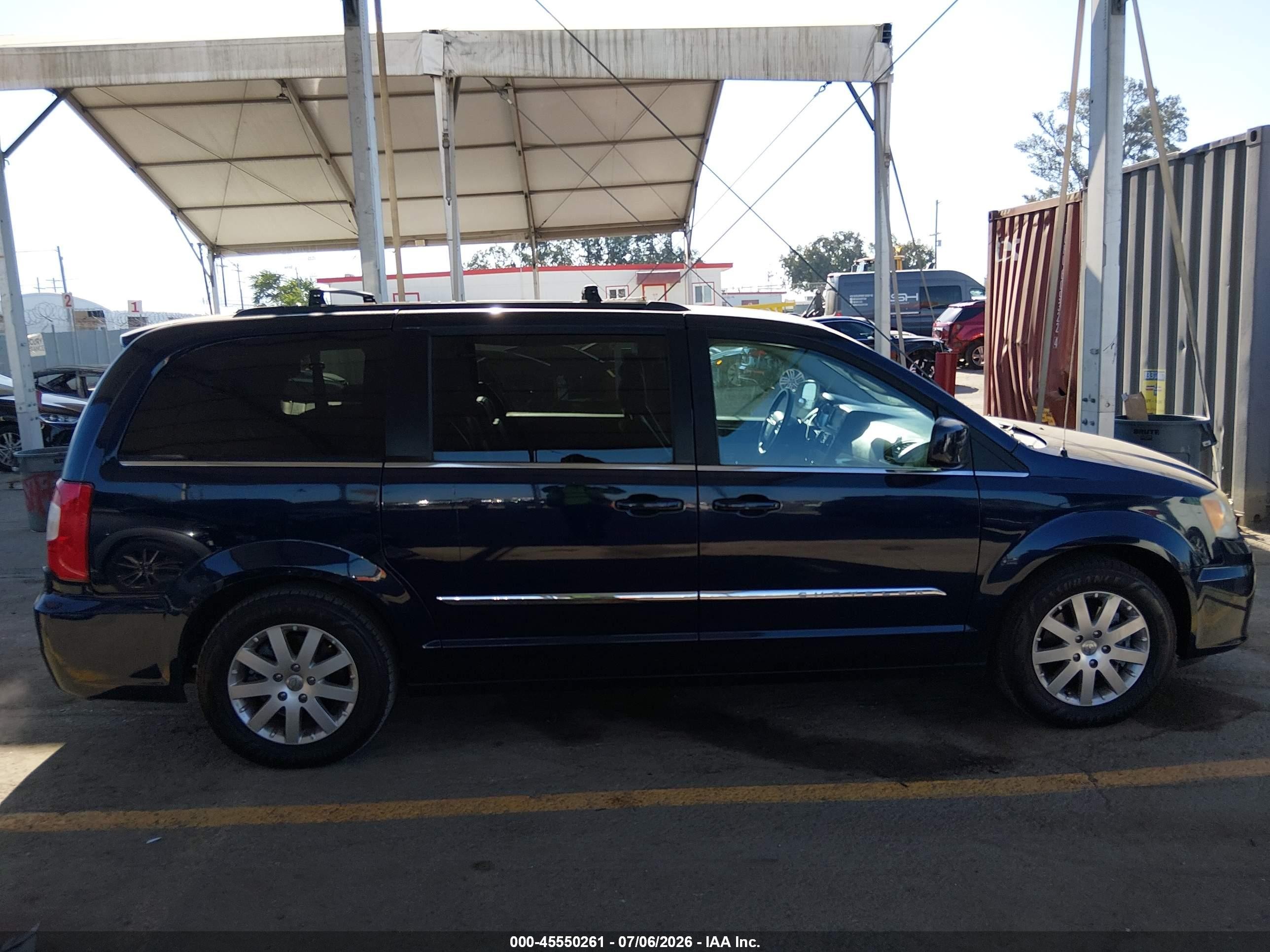 2013 Chrysler Town & Country Touring Blue vin: 2C4RC1BG9DR743198