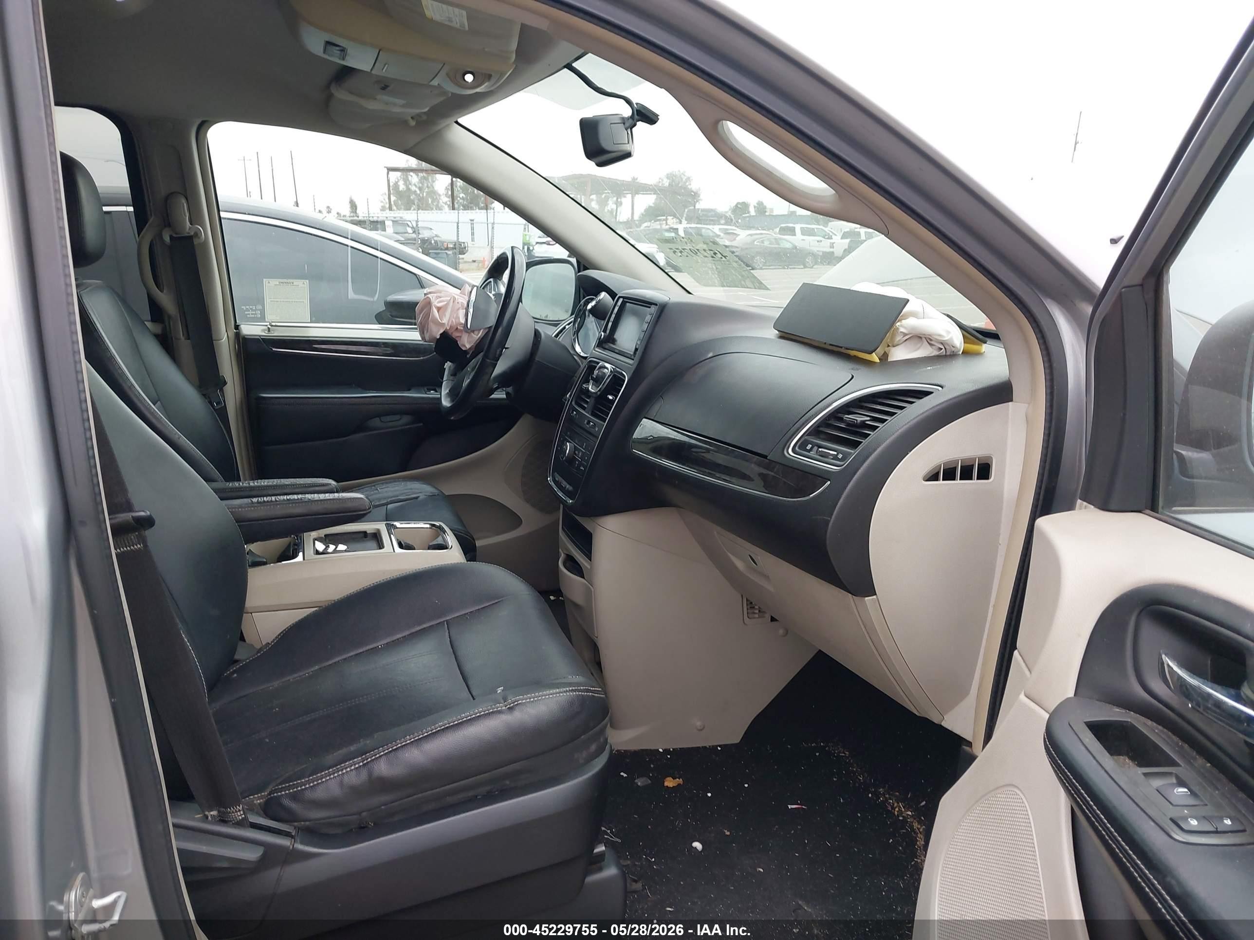 2013 Chrysler Town & Country Touring Gray vin: 2C4RC1BG9DR743802