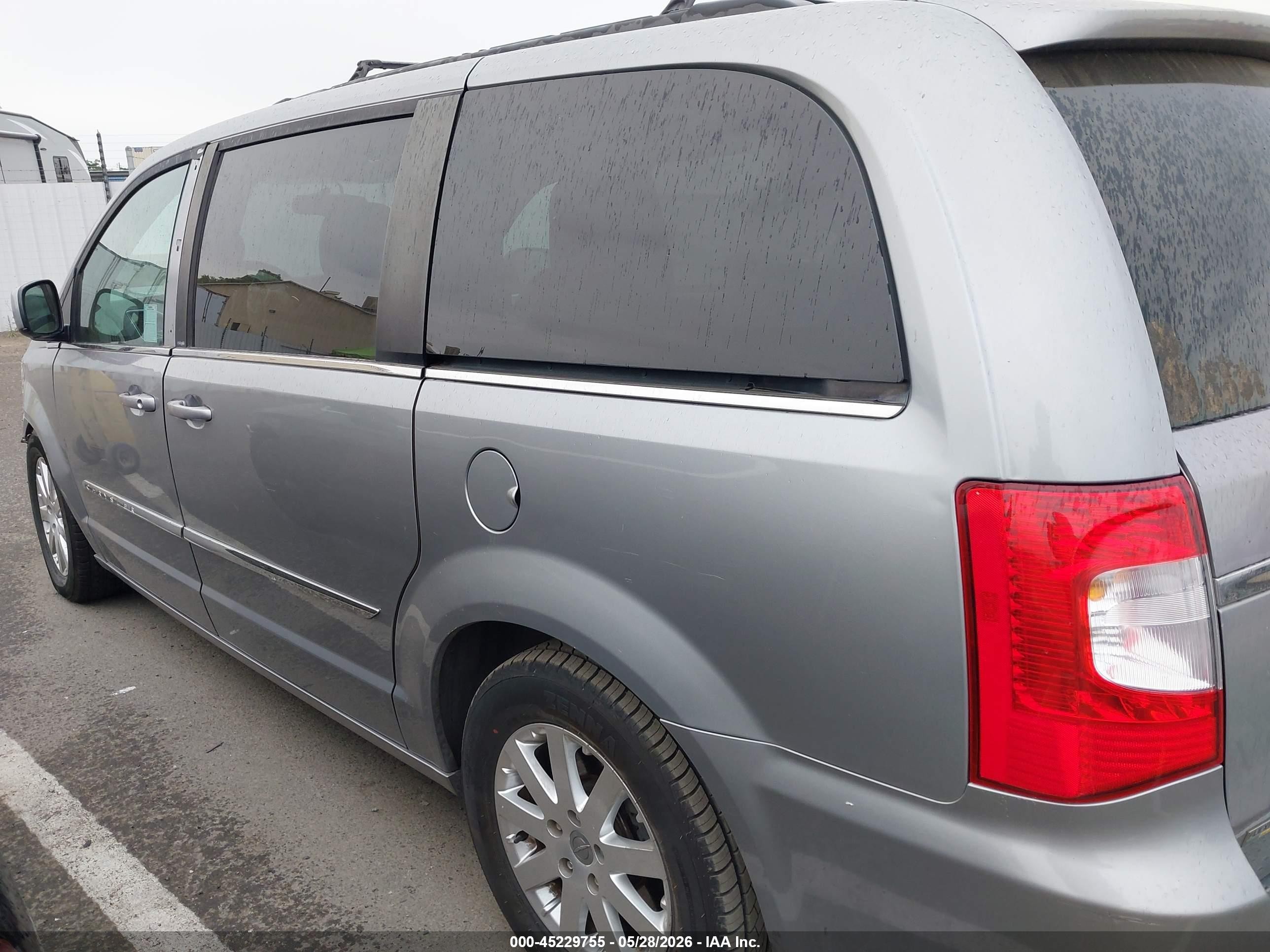 2013 Chrysler Town & Country Touring Gray vin: 2C4RC1BG9DR743802