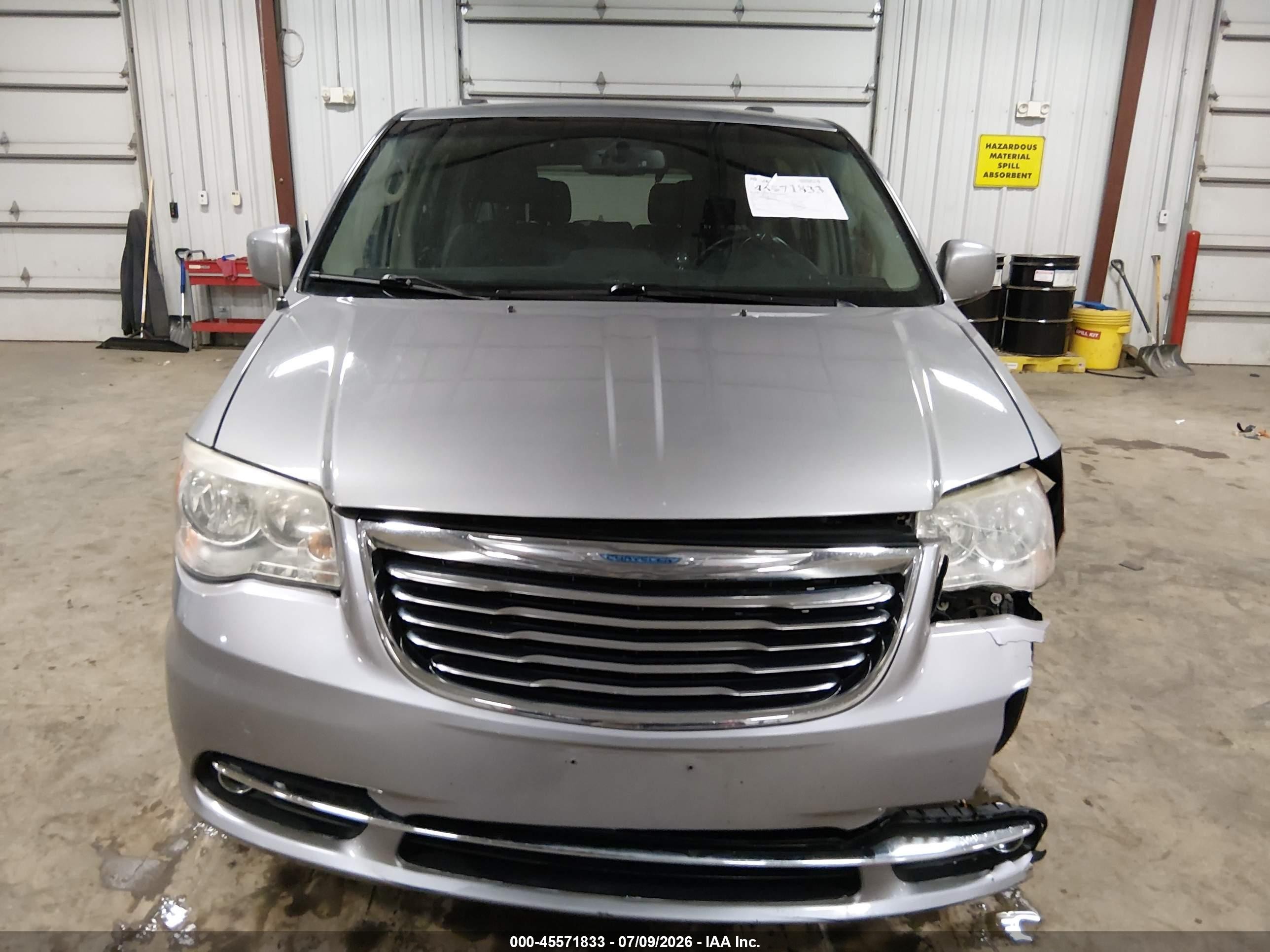 2013 Chrysler Town & Country Touring Silver vin: 2C4RC1BG9DR798346