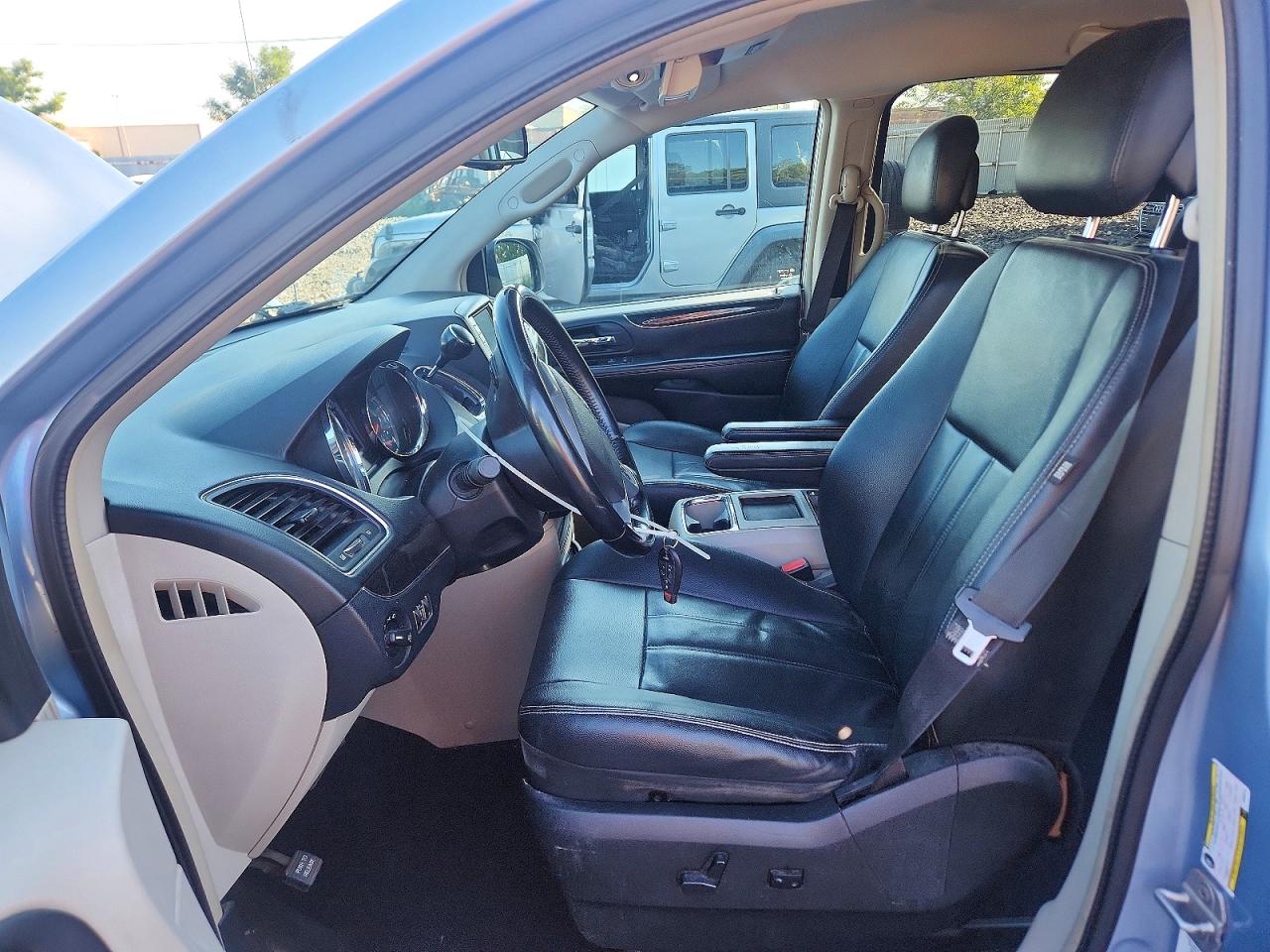 2013 Chrysler Town & Country Touring Синий vin: 2C4RC1BG9DR805408