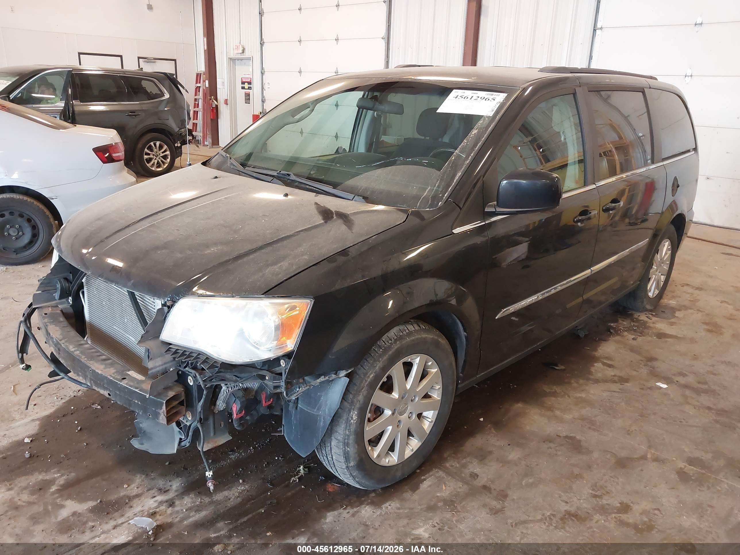 2014 Chrysler Town & Country Touring Blue vin: 2C4RC1BG9ER115076