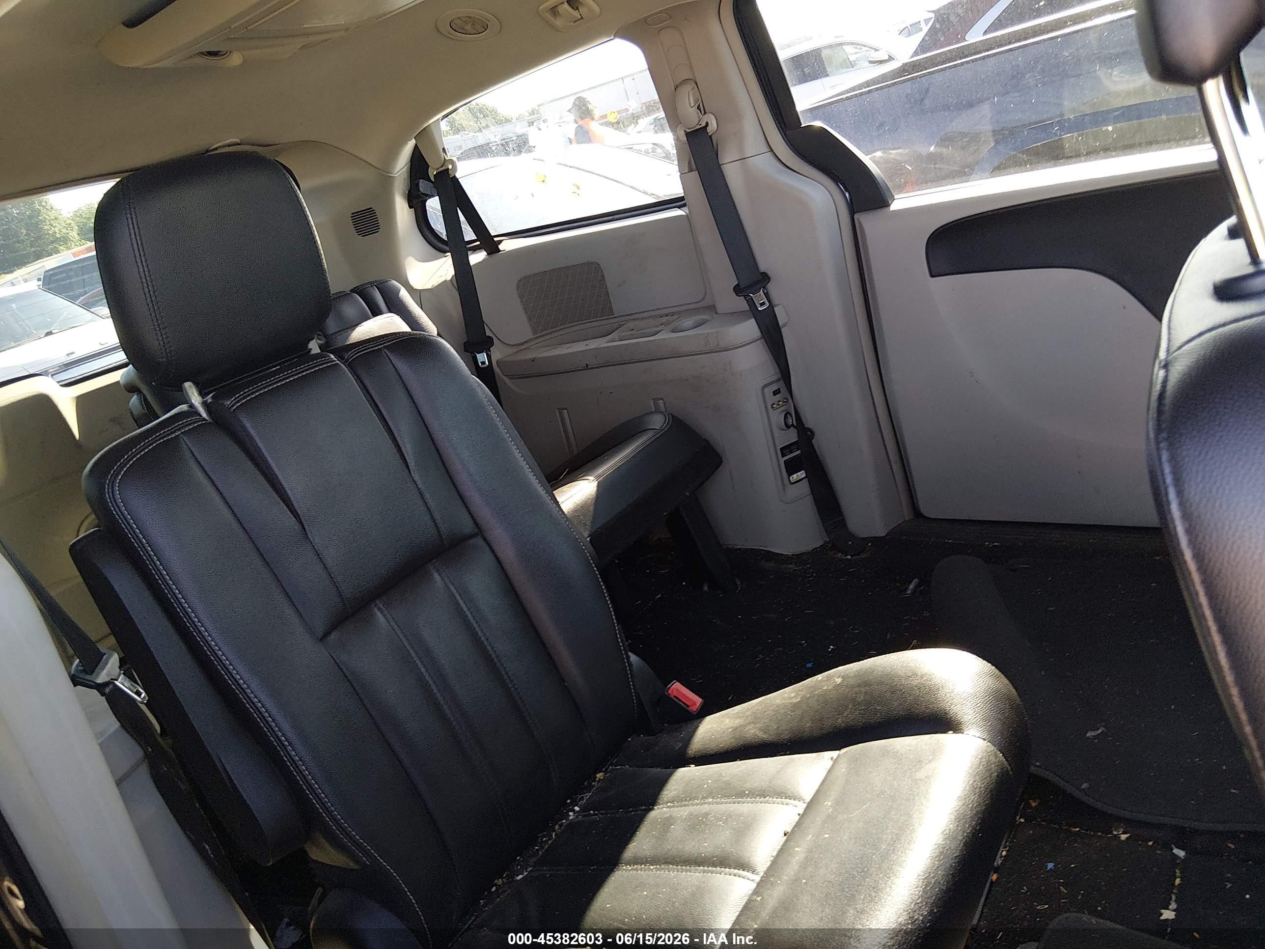 2014 Chrysler Town & Country Touring Gray vin: 2C4RC1BG9ER124683
