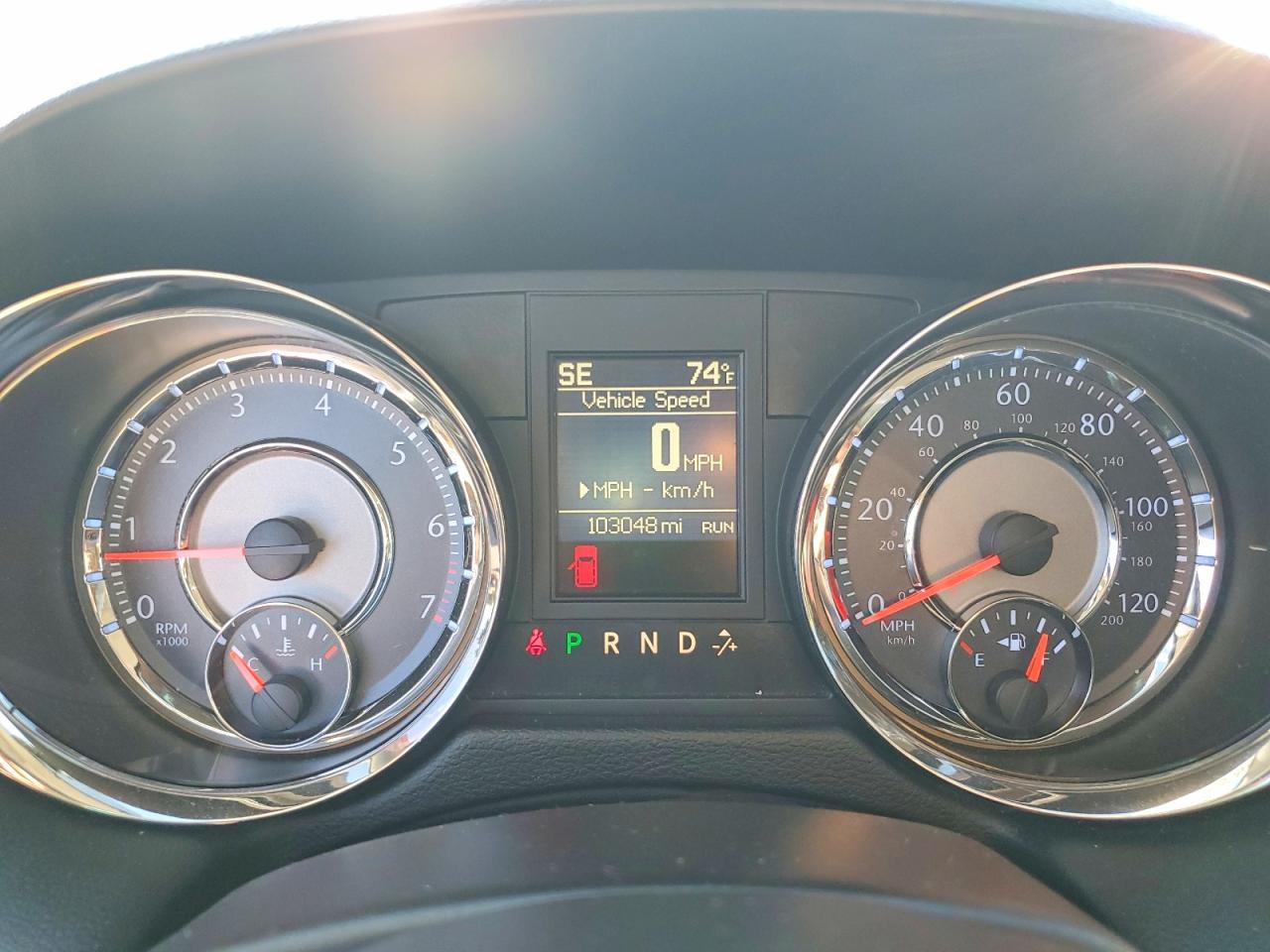 2014 Chrysler Town & Country Touring Красный vin: 2C4RC1BG9ER143539
