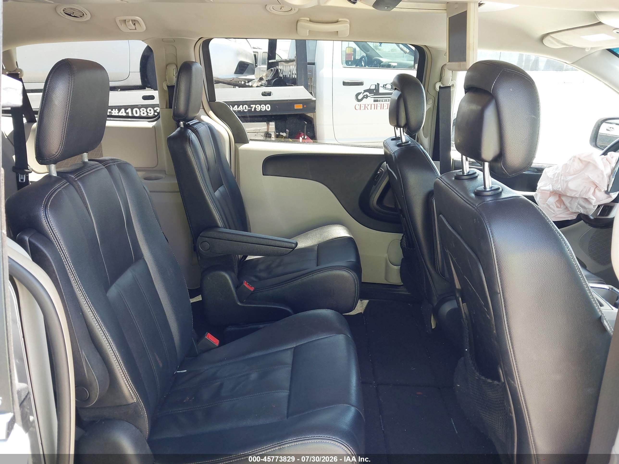 2014 Chrysler Town & Country Touring Серебряный vin: 2C4RC1BG9ER211838