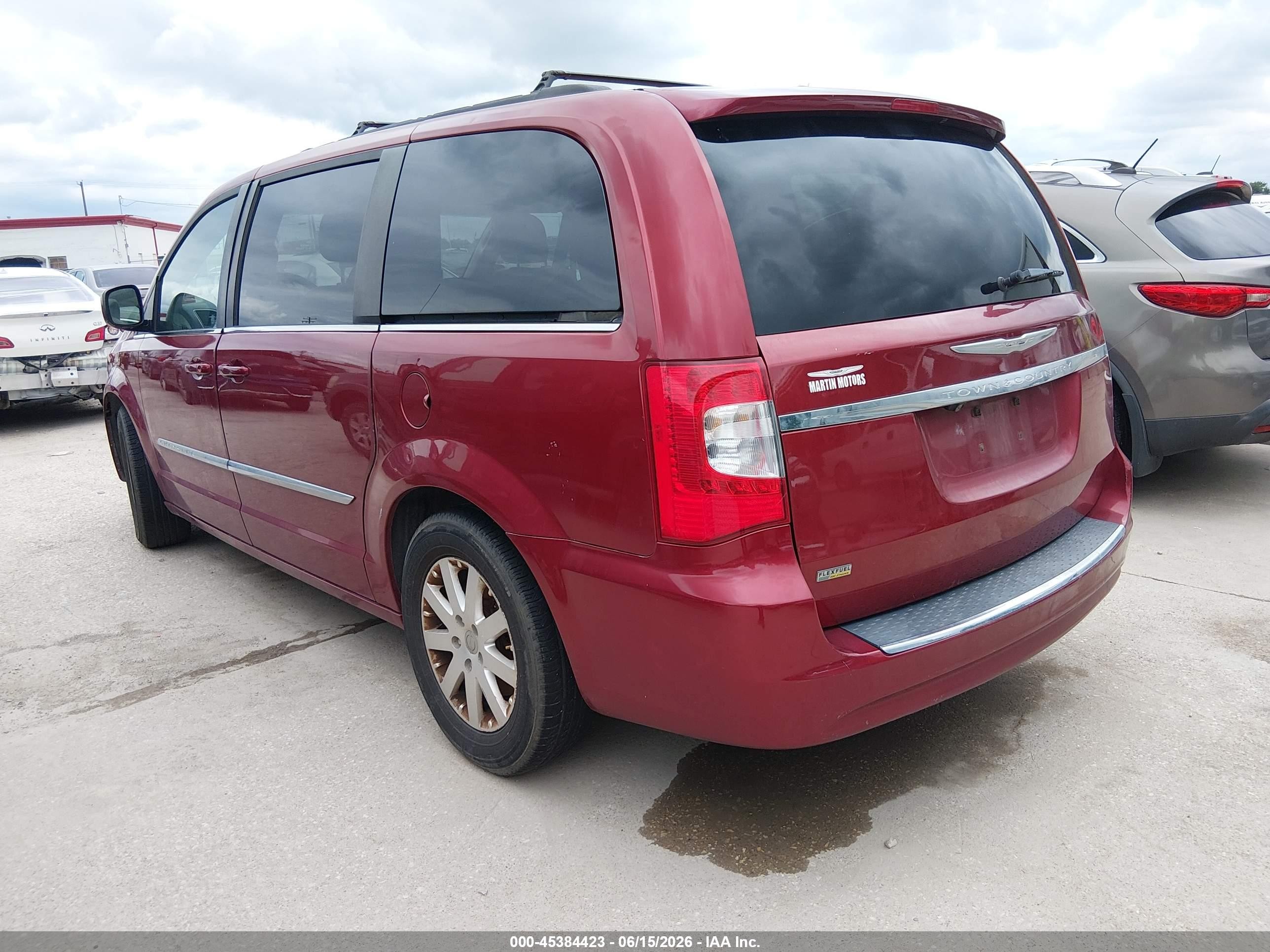 2014 Chrysler Town & Country Touring Maroon vin: 2C4RC1BG9ER214853